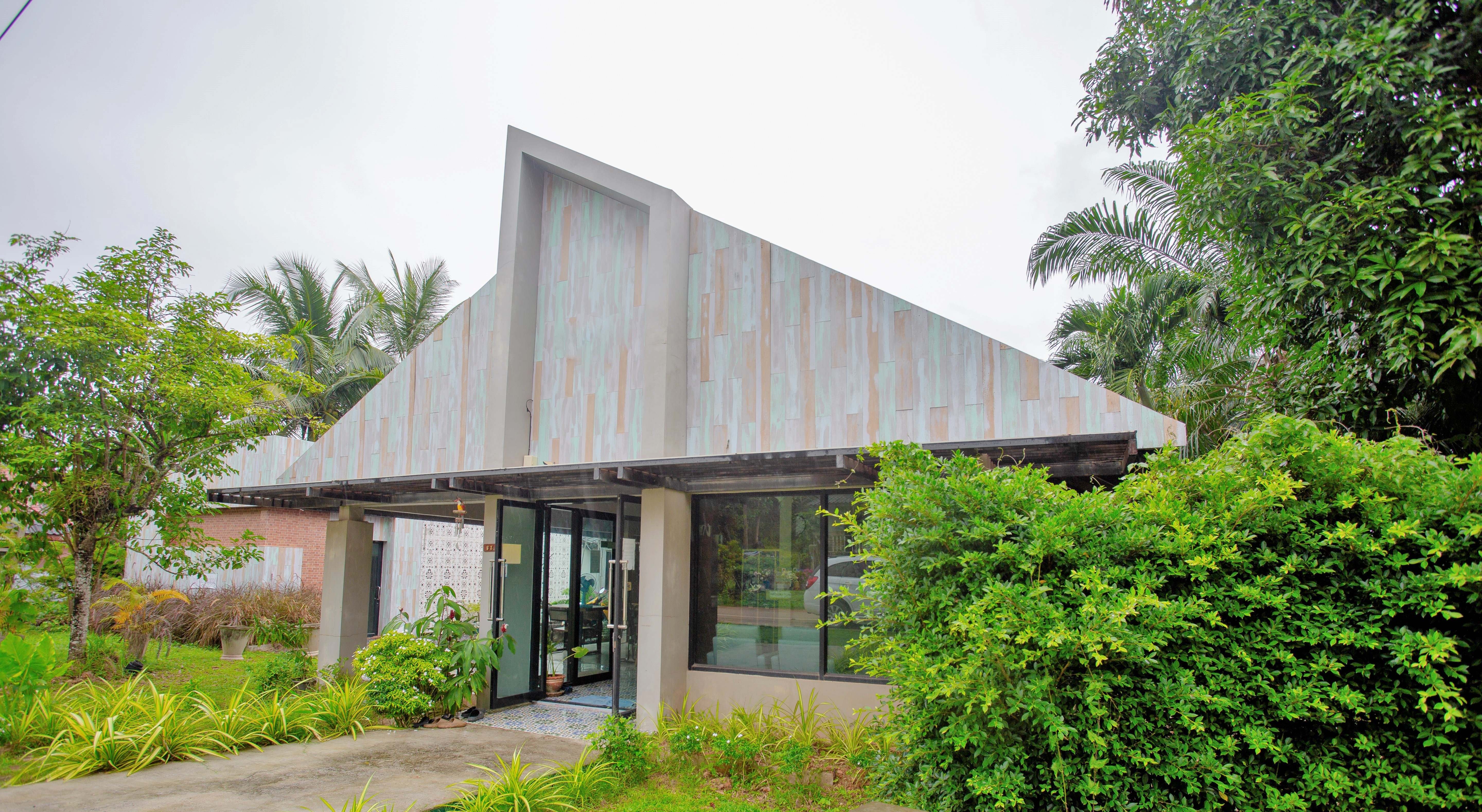 Ko Lanta Amantra Hostels - Women Only