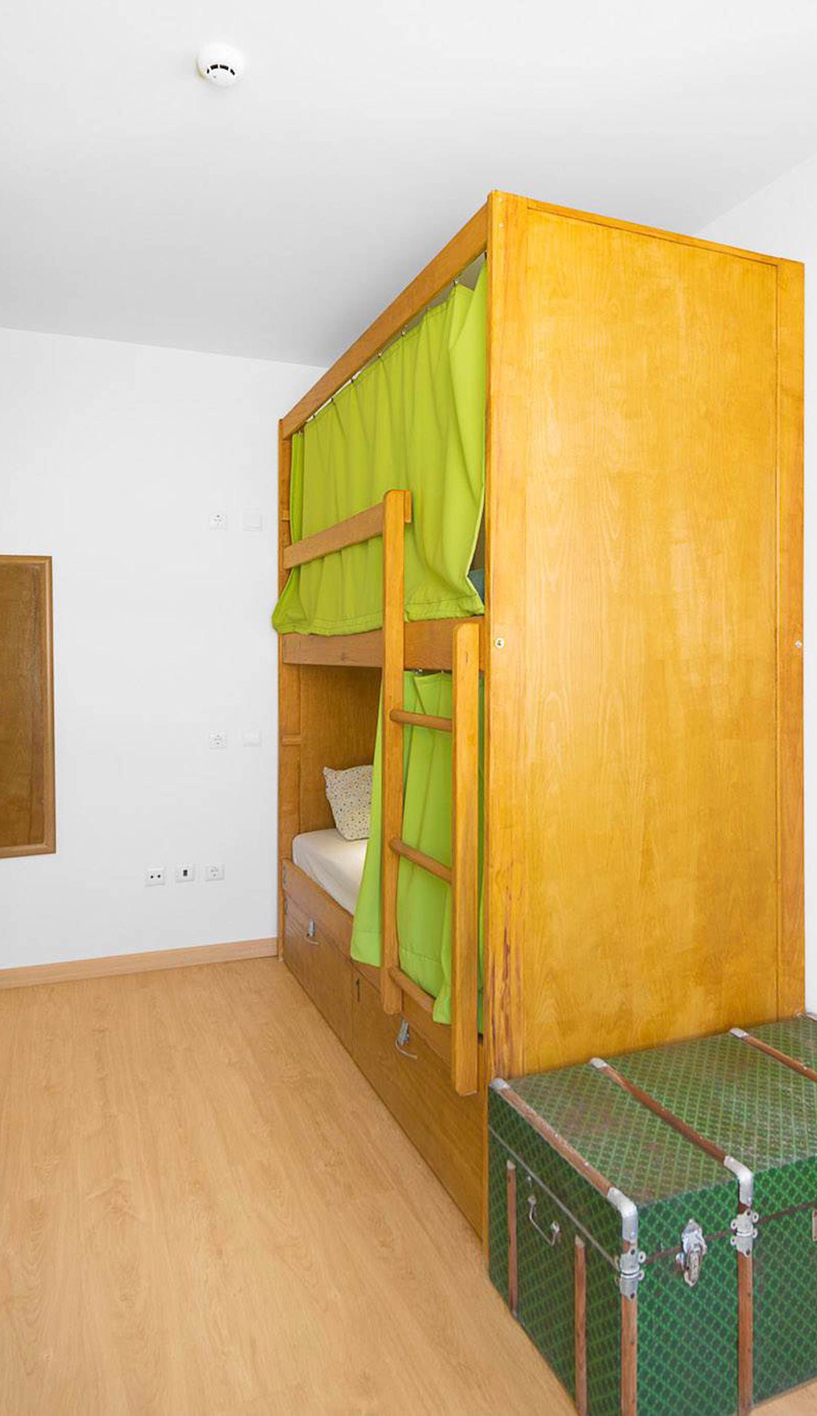Insua Hostel