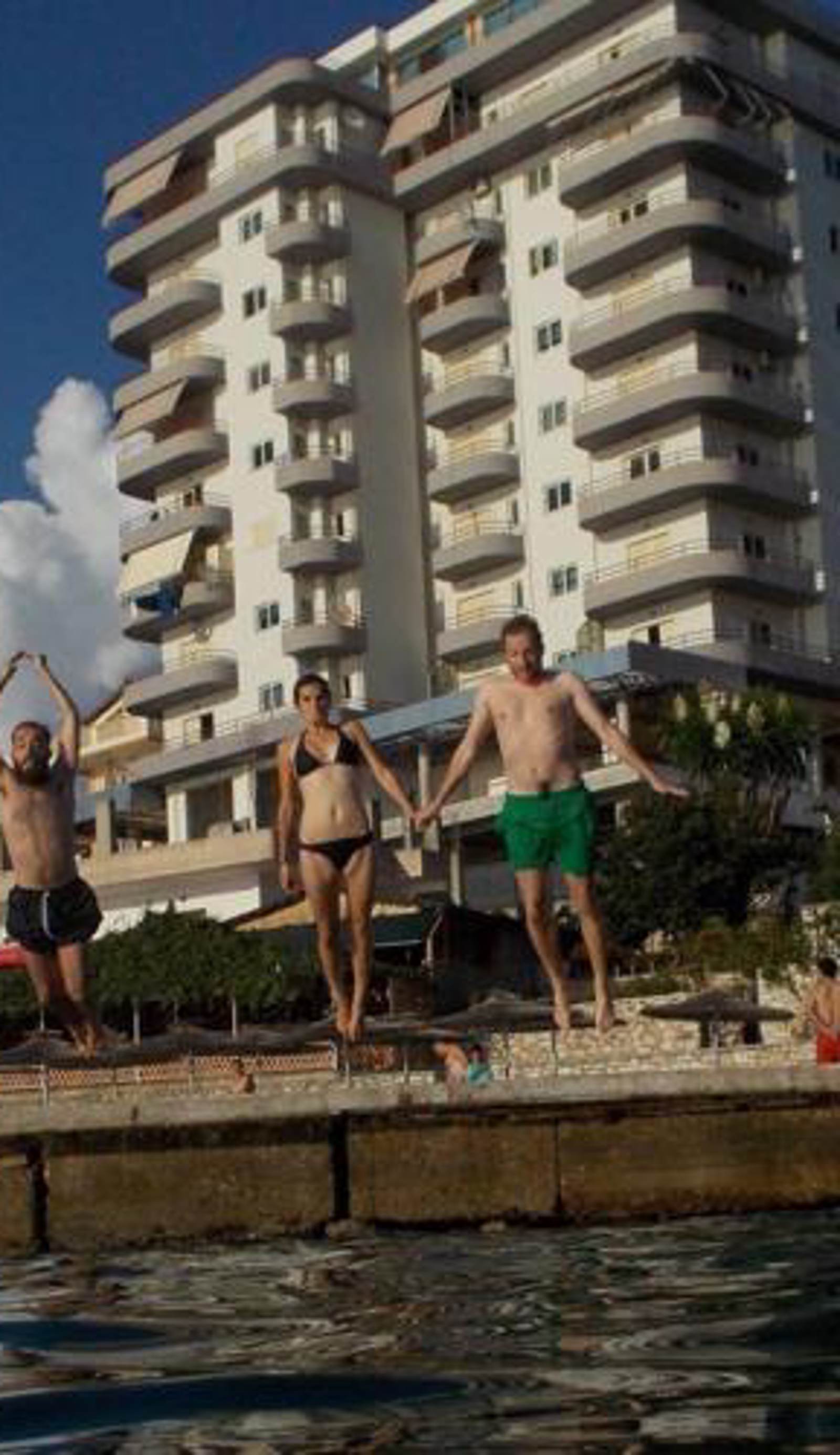 Saranda (SR) Backpackers