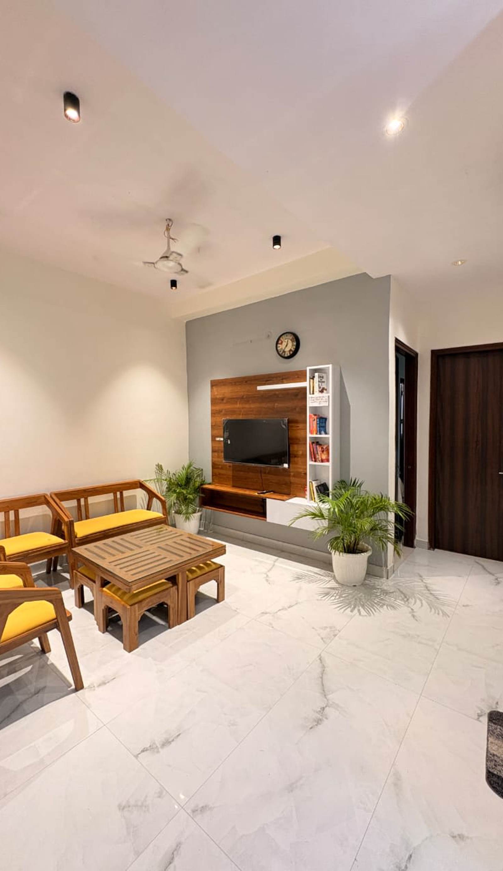 Back Stayz Delhi