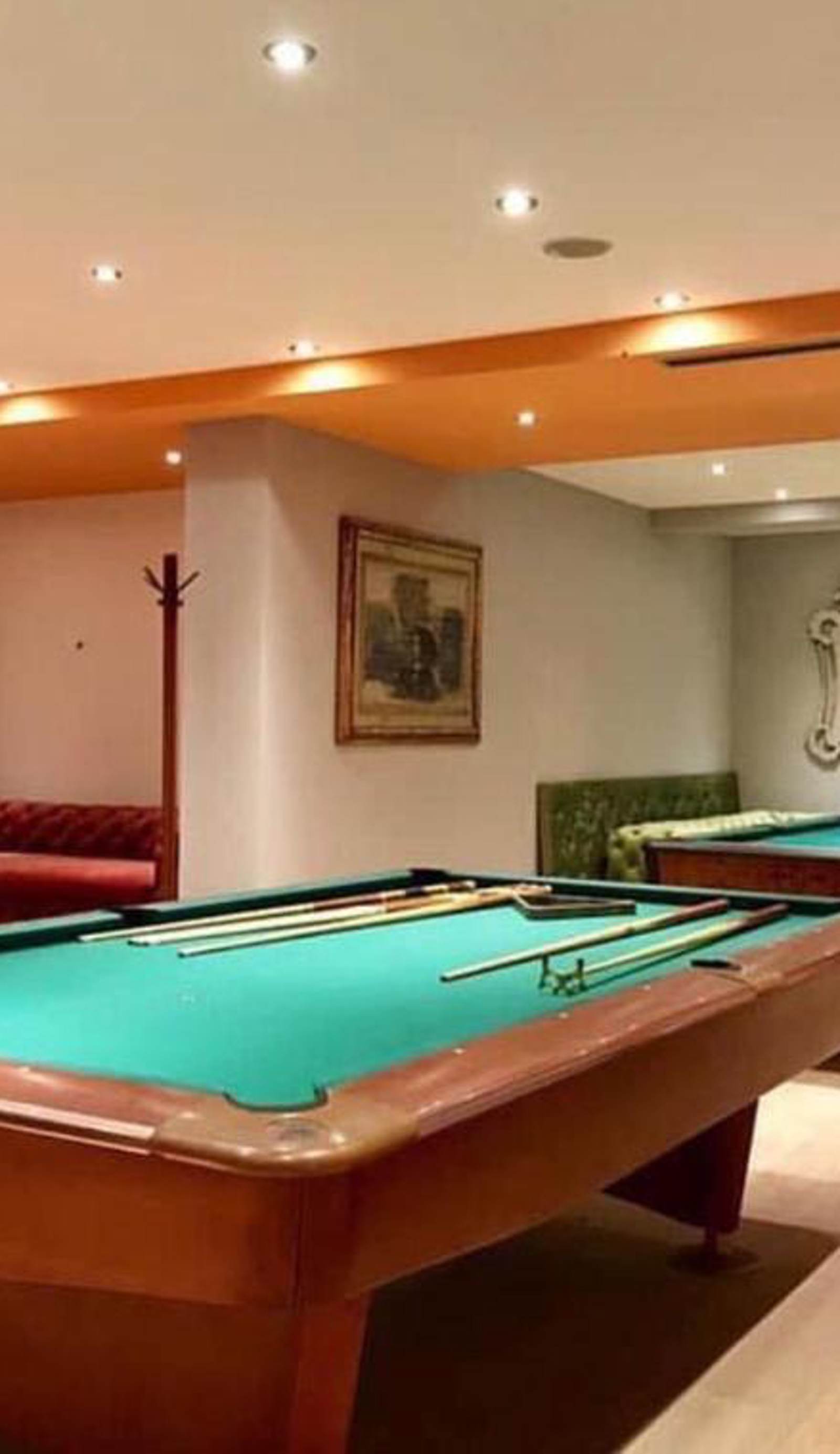 Bowling Hostel