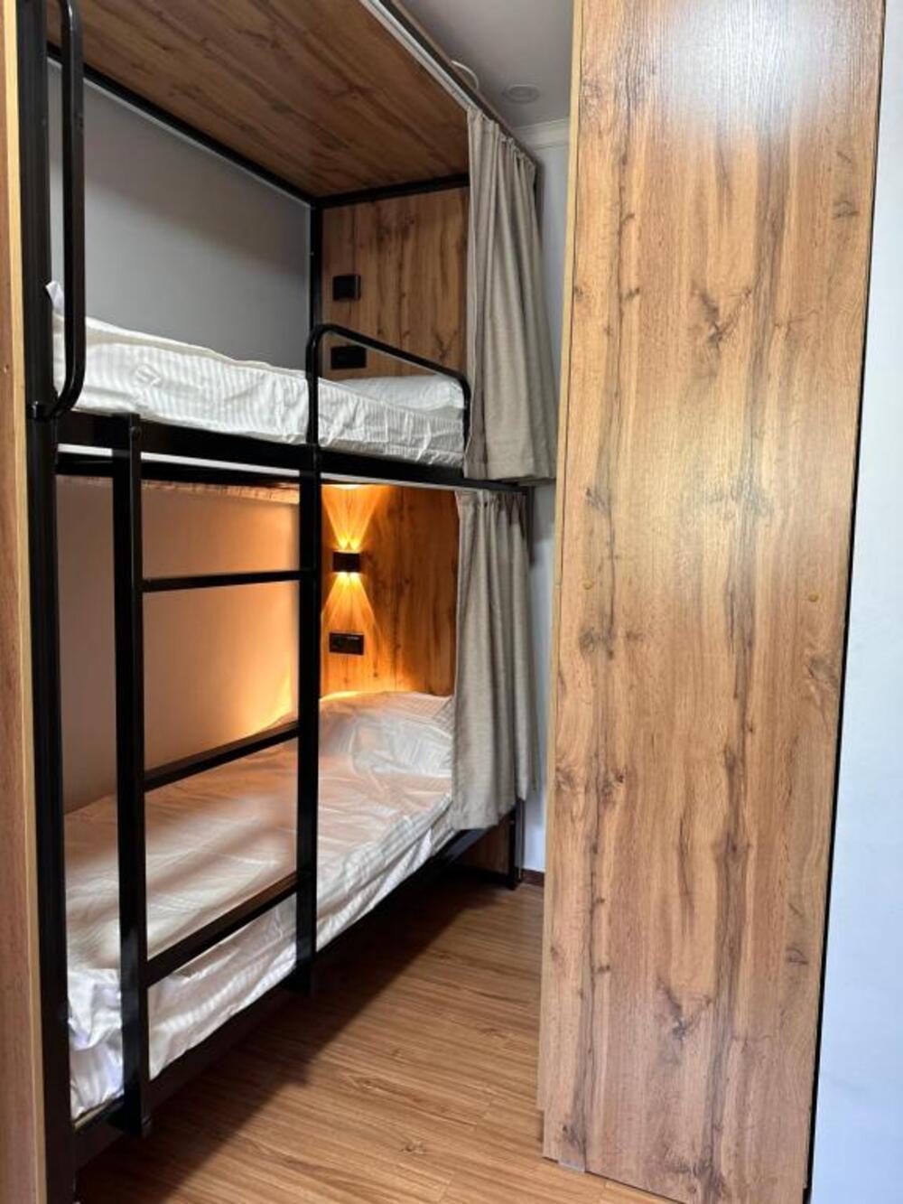 Hostel Saruu