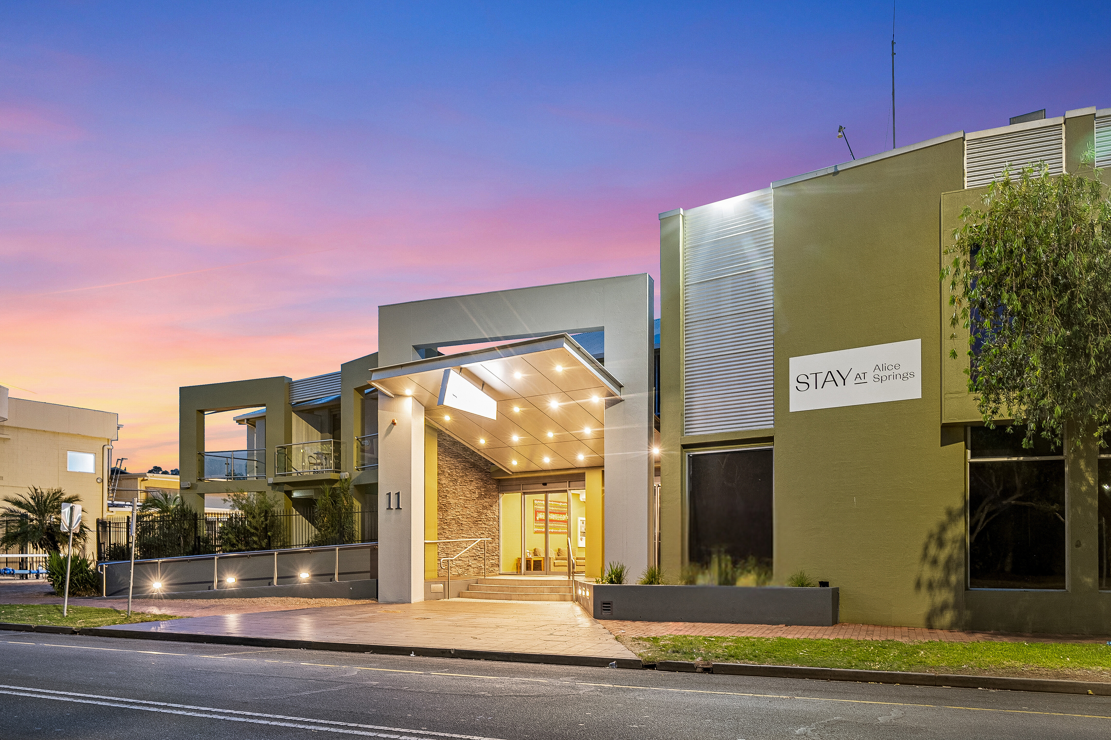 Stay at Alice Springs Hotel