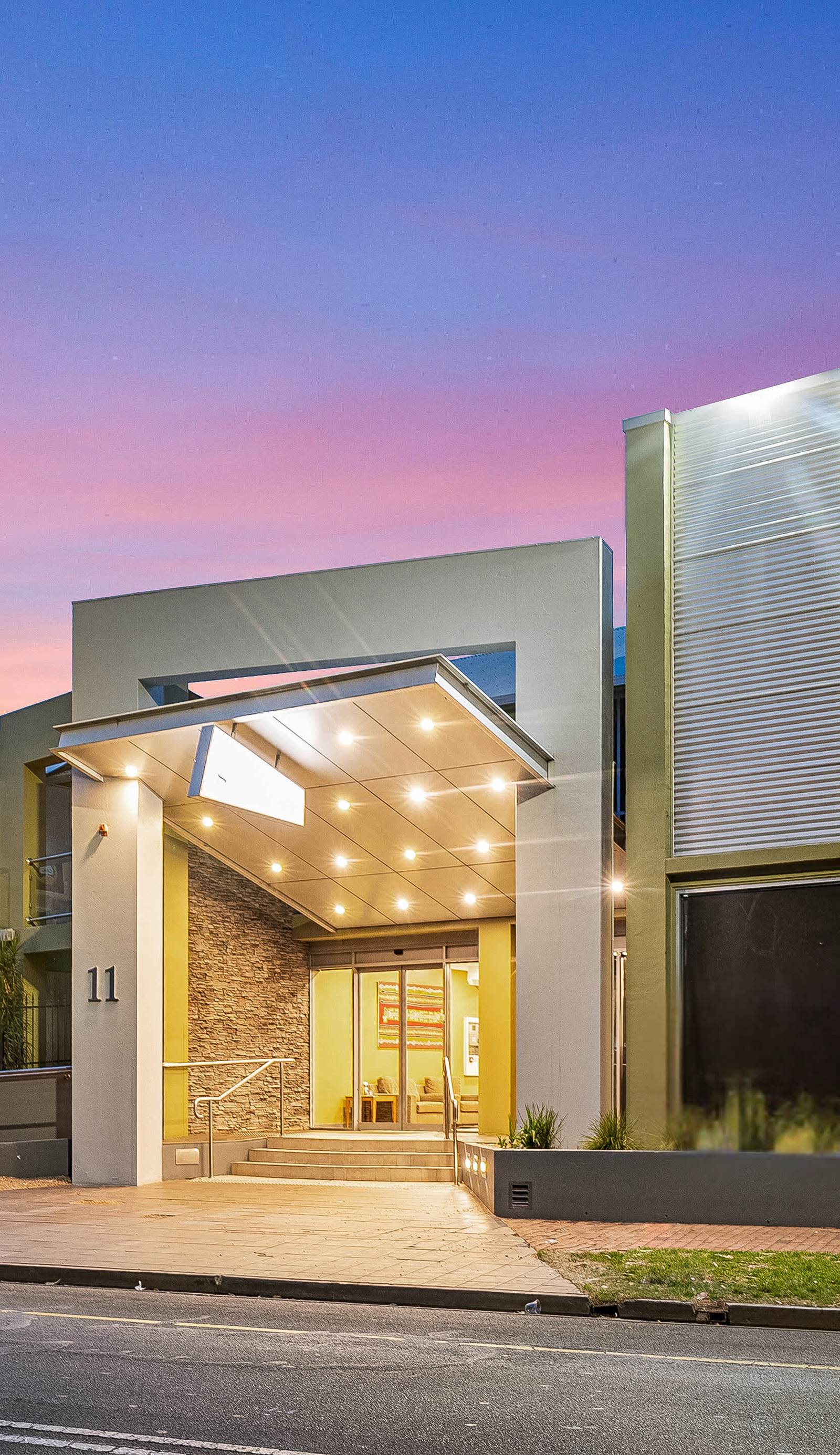 Stay at Alice Springs Hotel