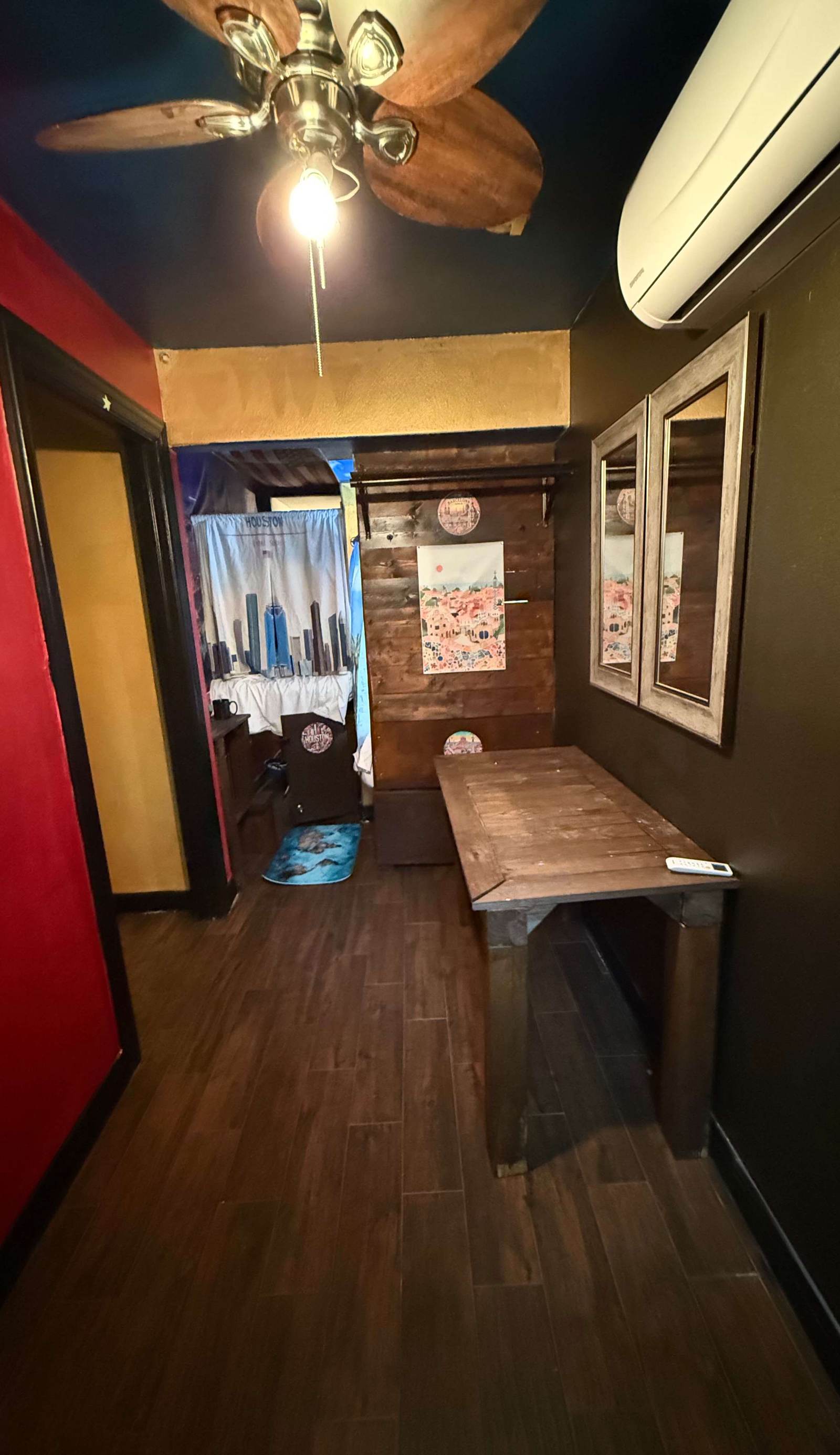 Juan Mon's International Hostel