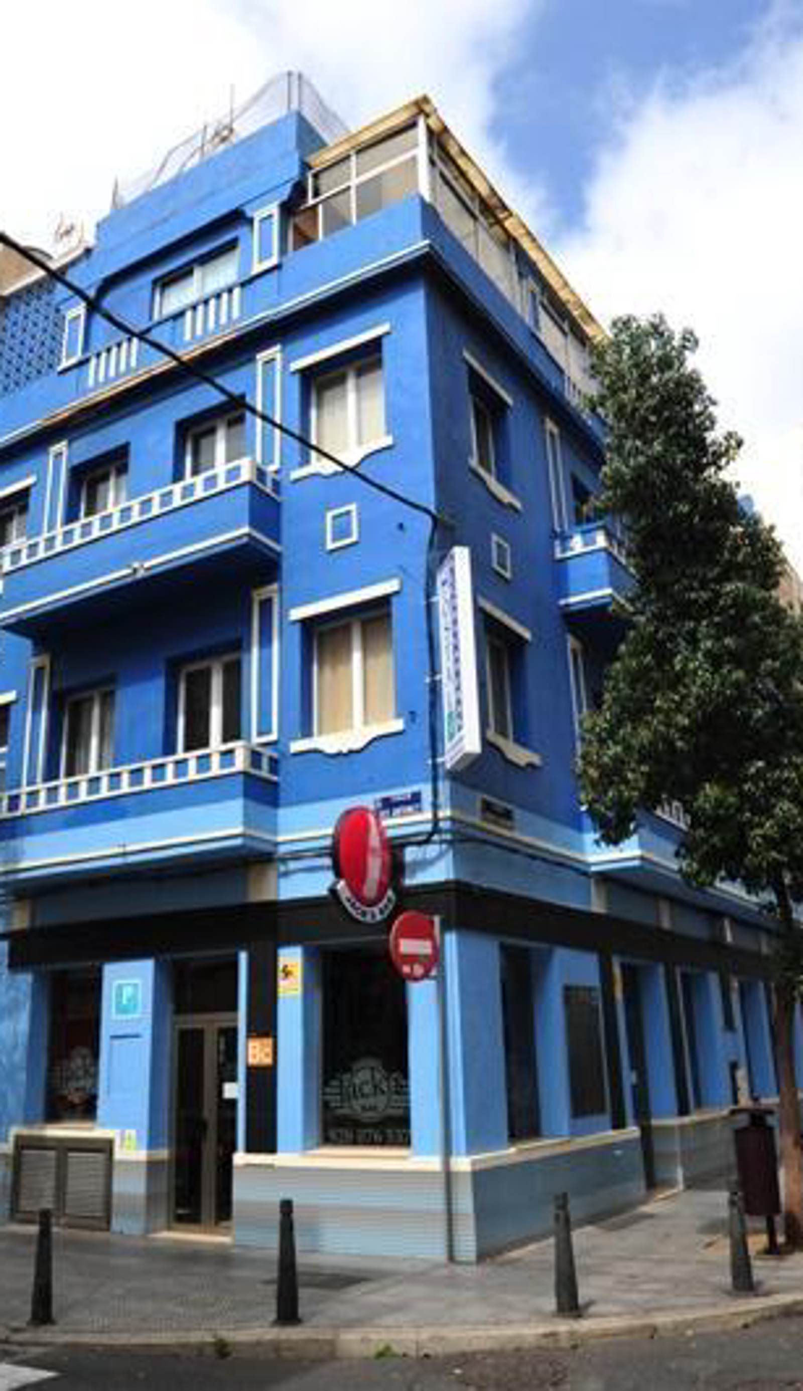 Hostal Alcaravaneras