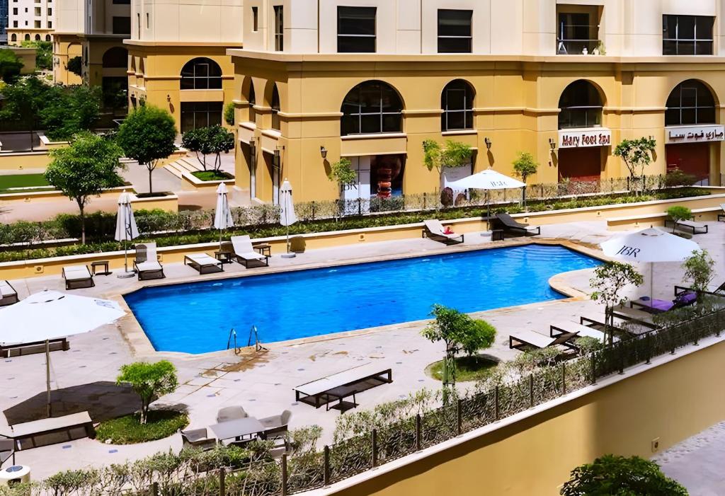 Yahala Hostel JBR beach