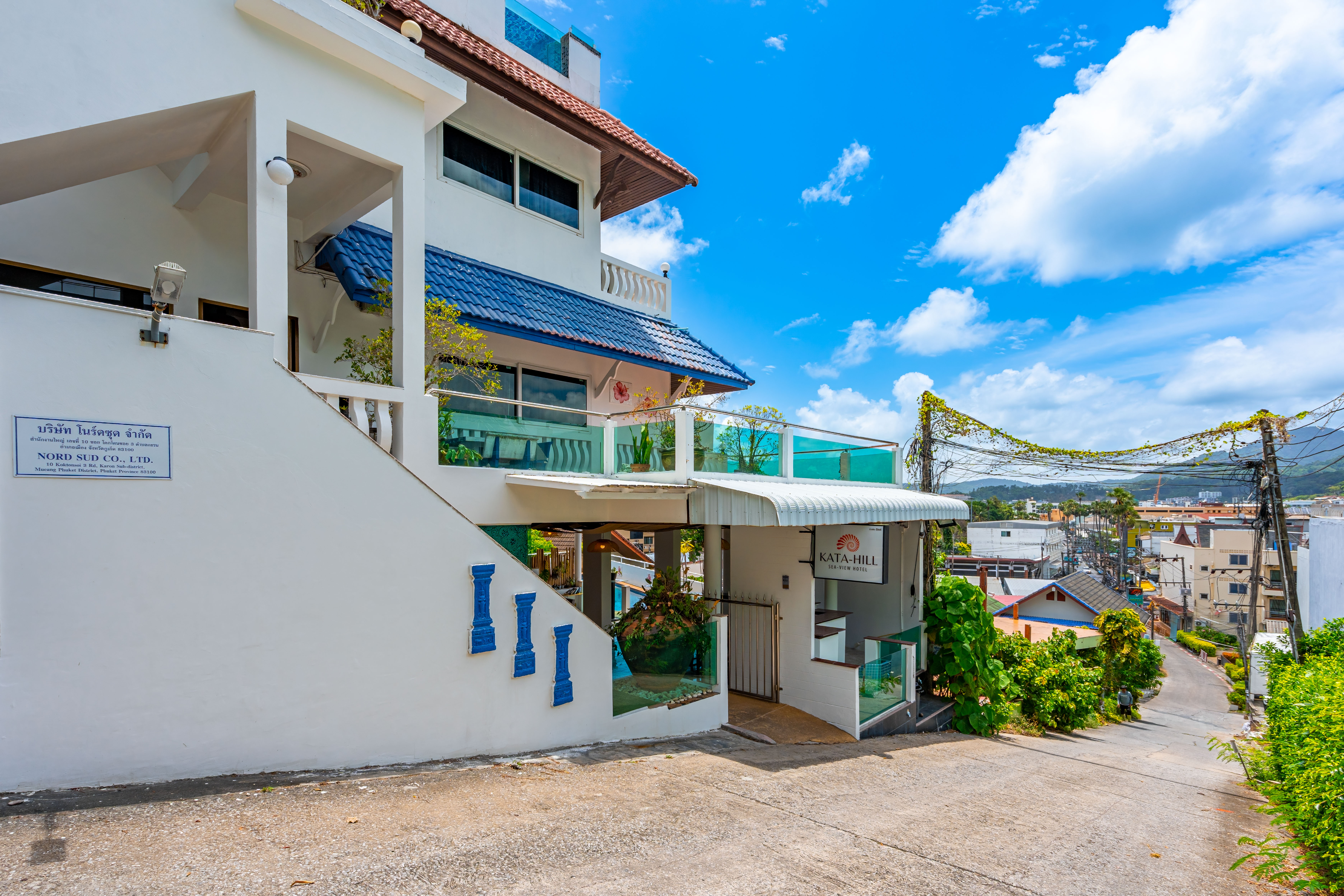 Kata Hill Seaview Hotel
