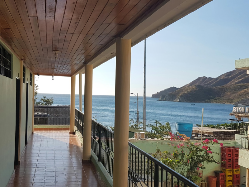 Hostal Dumbira