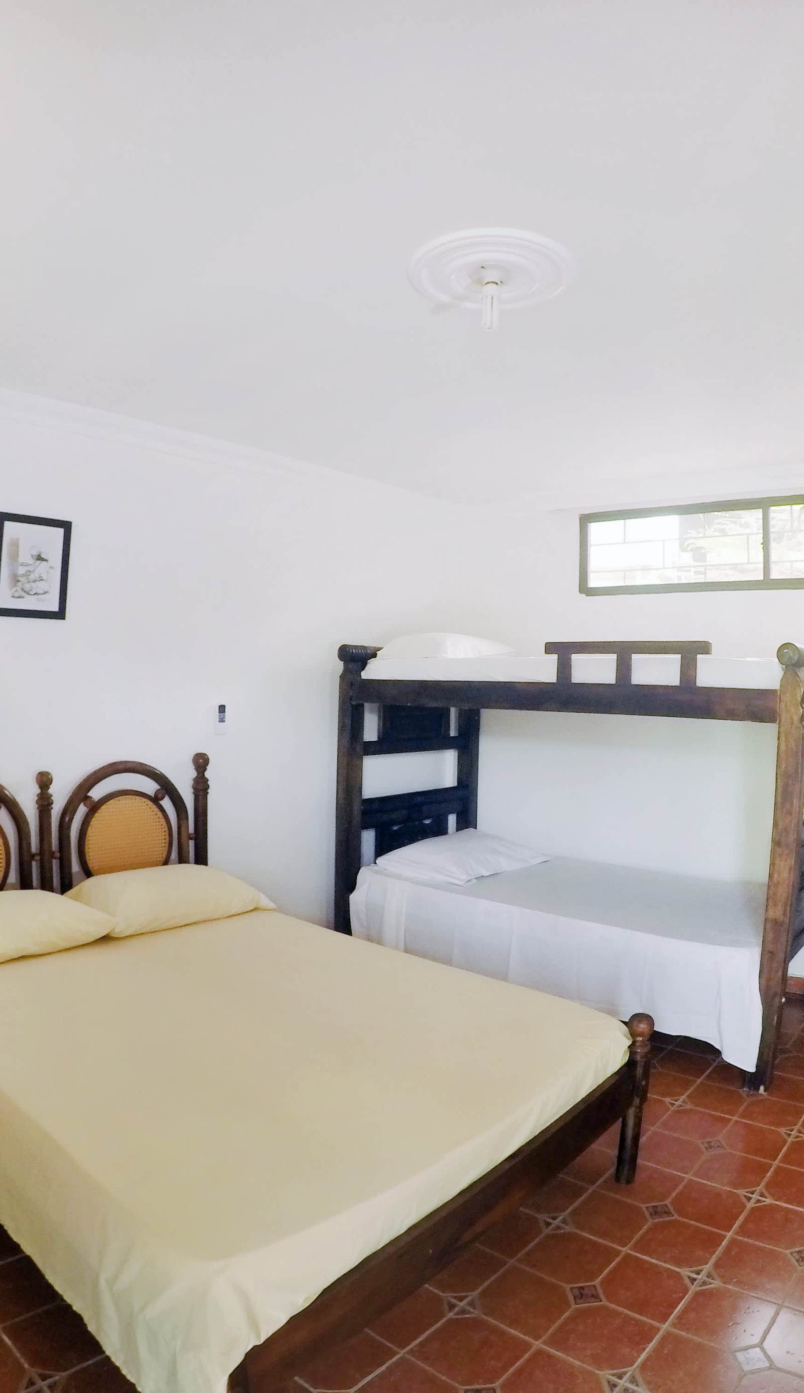 Hostal Dumbira