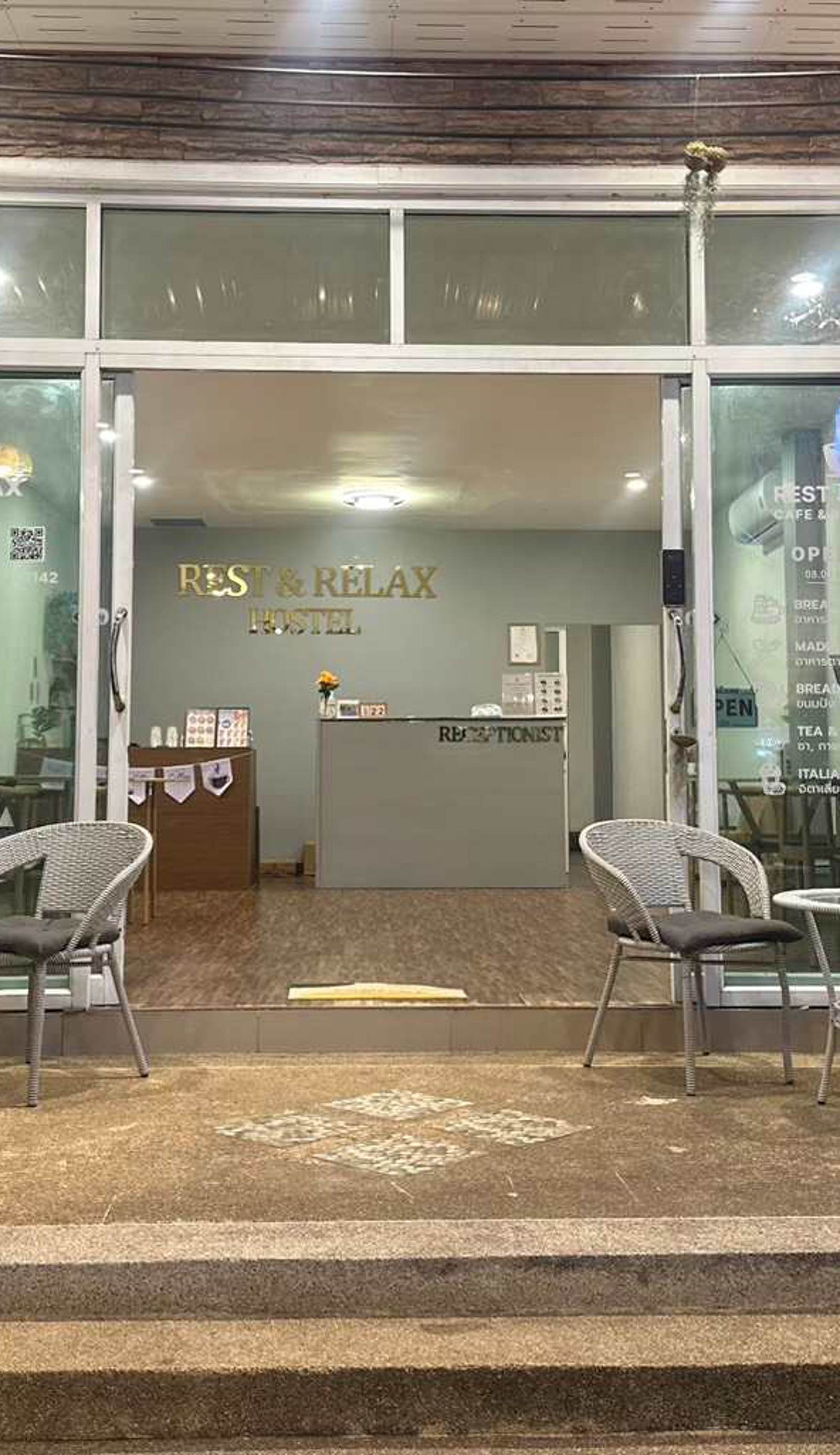 Rest & Relax Hostel
