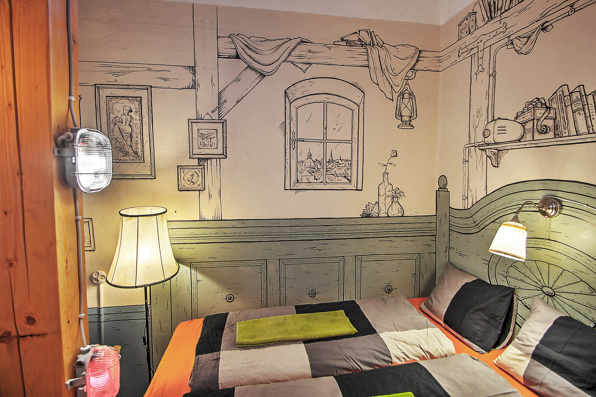 Lavender Circus Hostel, Doubles & Ensuites