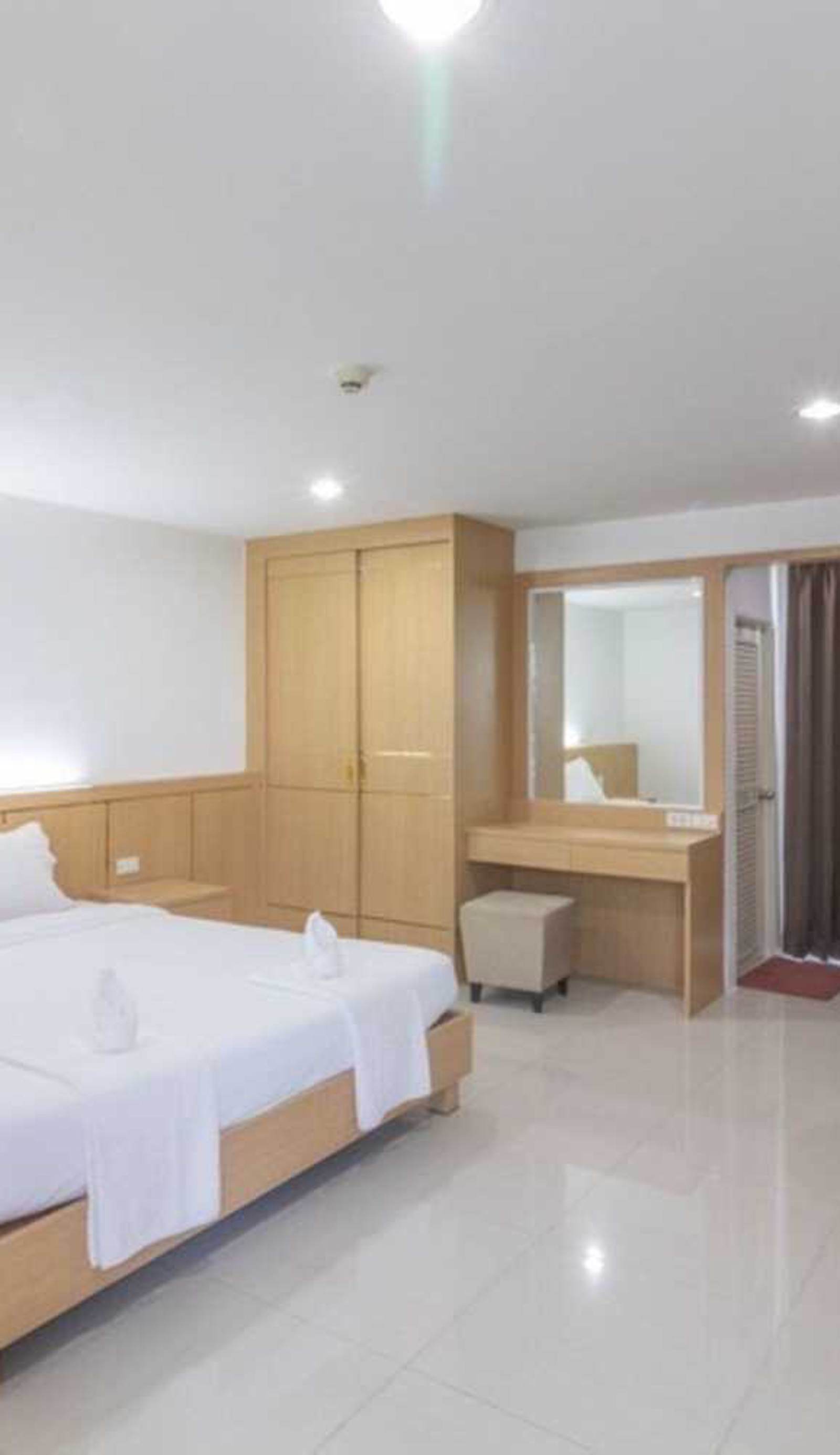 Townhouse Siam Privi Hotel