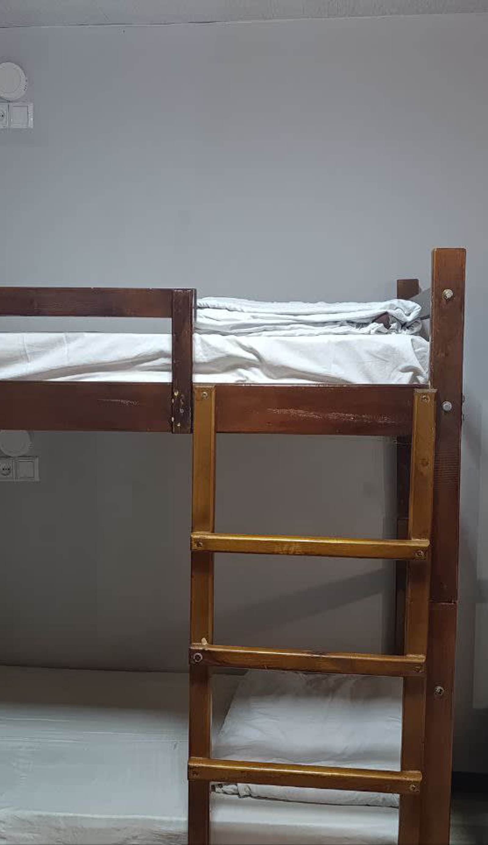 Caravan Hostel