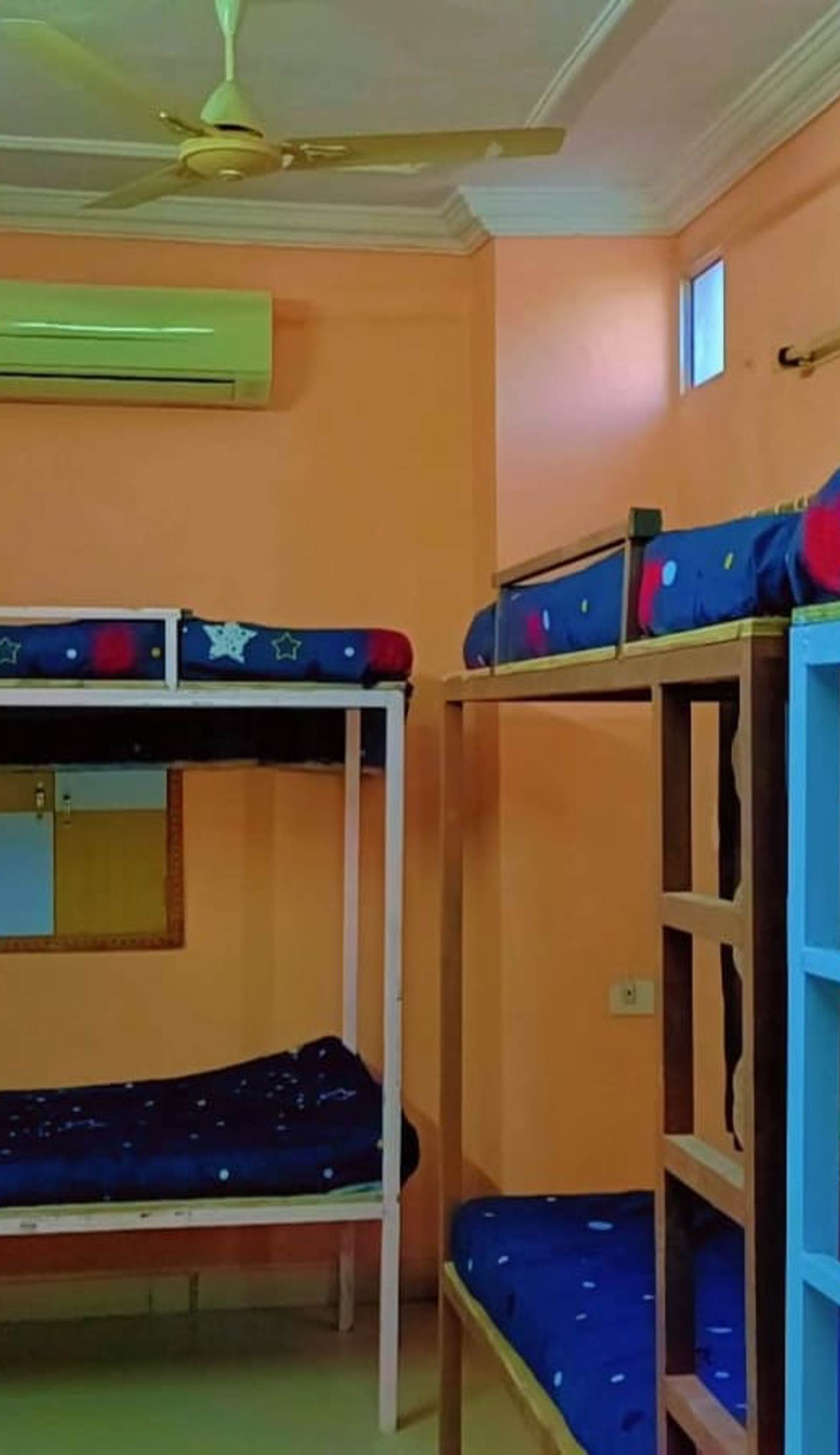 V Food Dormitory