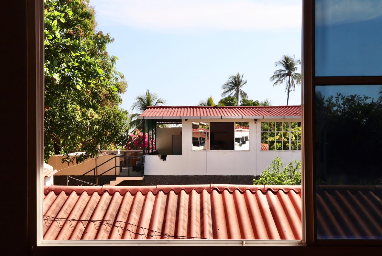 The Salty Dogs Hostel - El Tunco