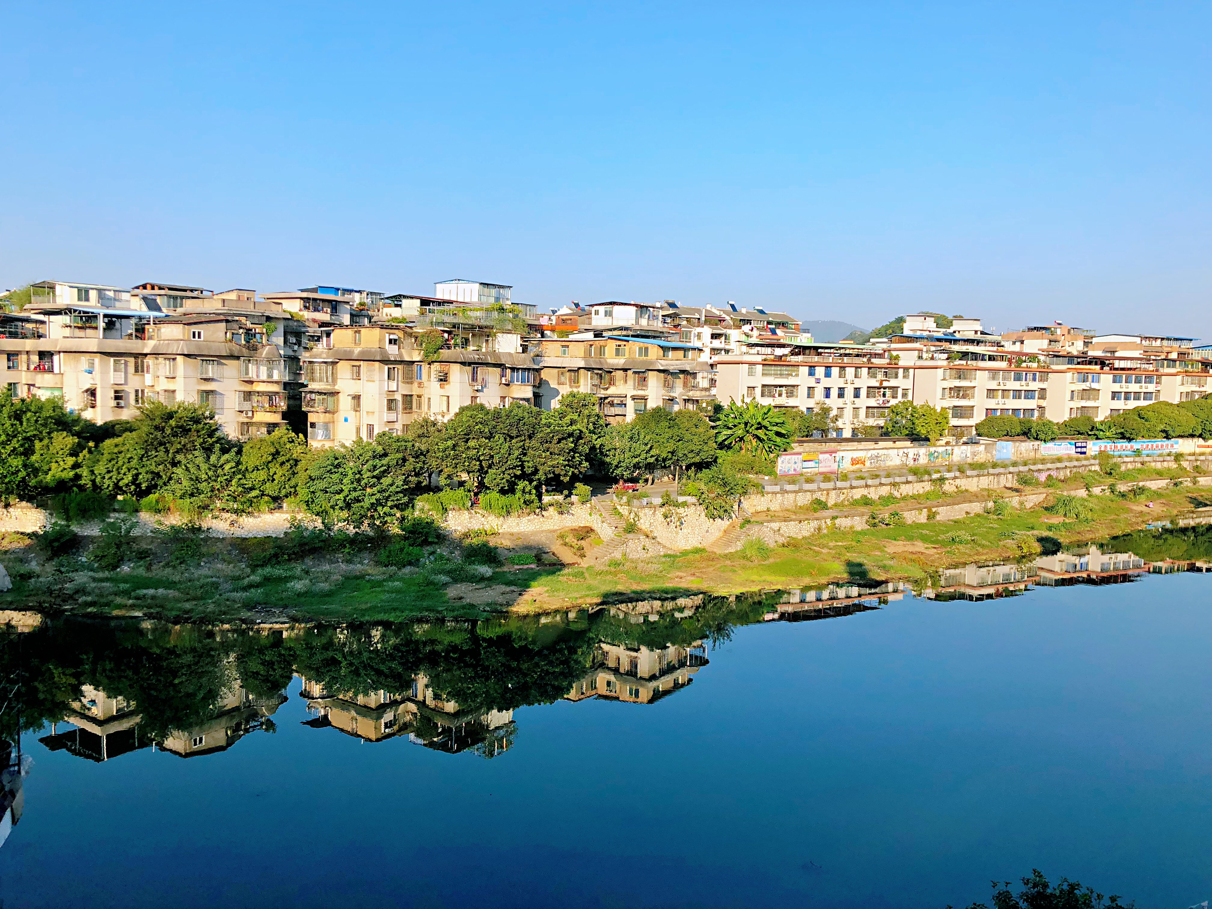 Lakeside Hostel