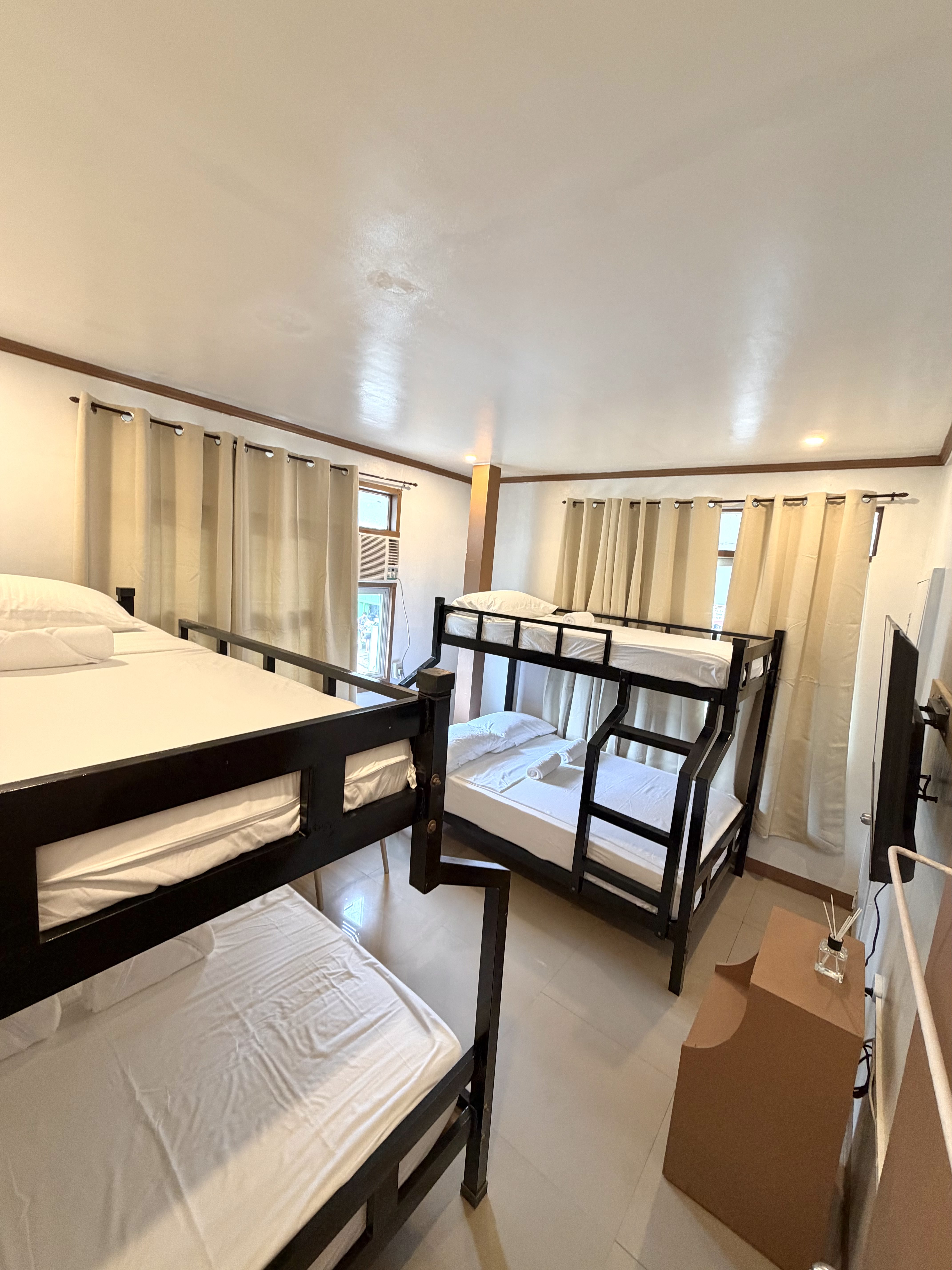 Mia Bae Lodge