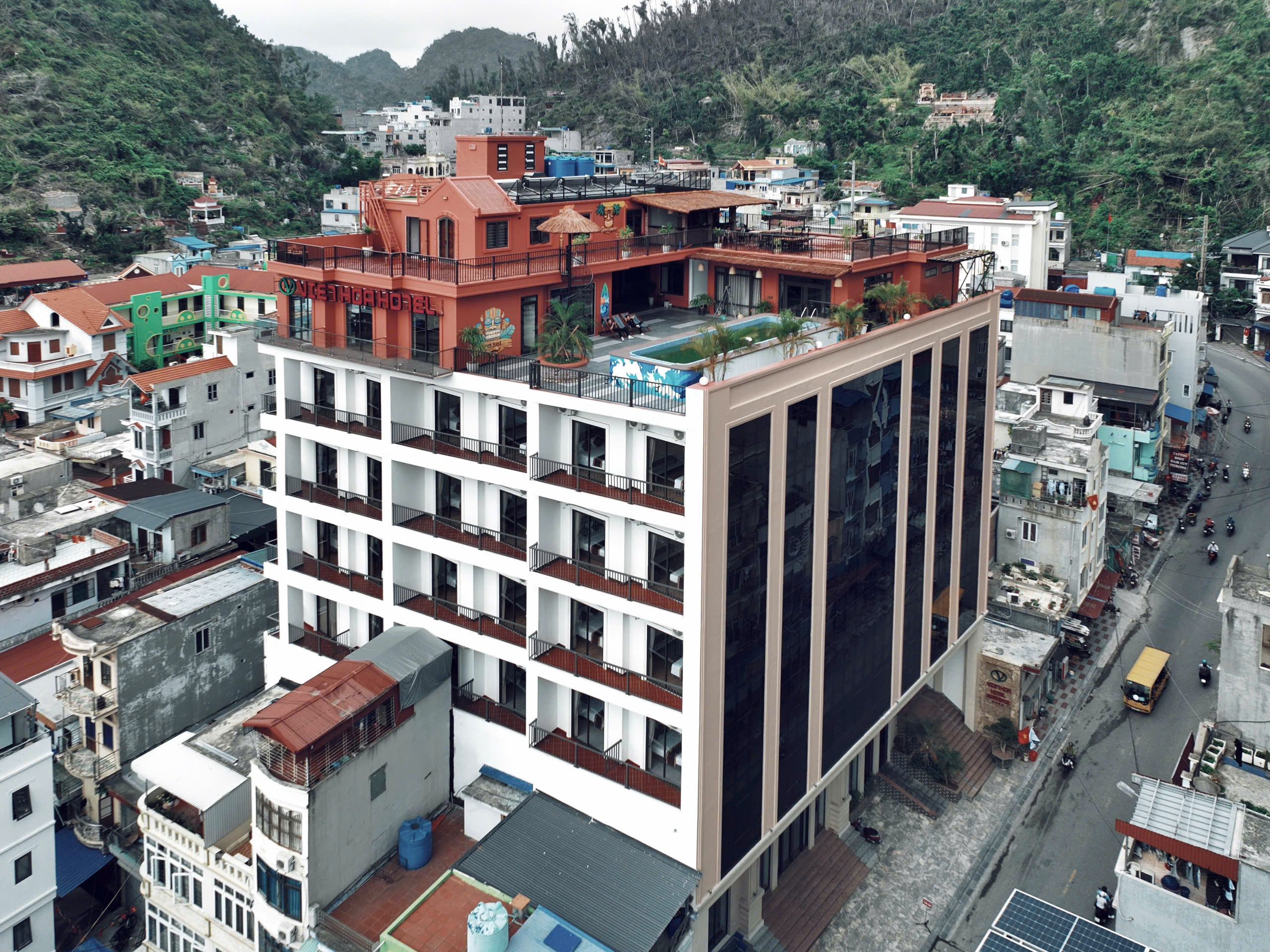 Viet Hoa Hotel & Residence Cat Ba - Rooftop Pool