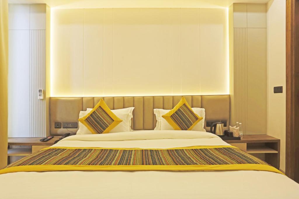 Hotel Mehul International- Near Paharganj & CP