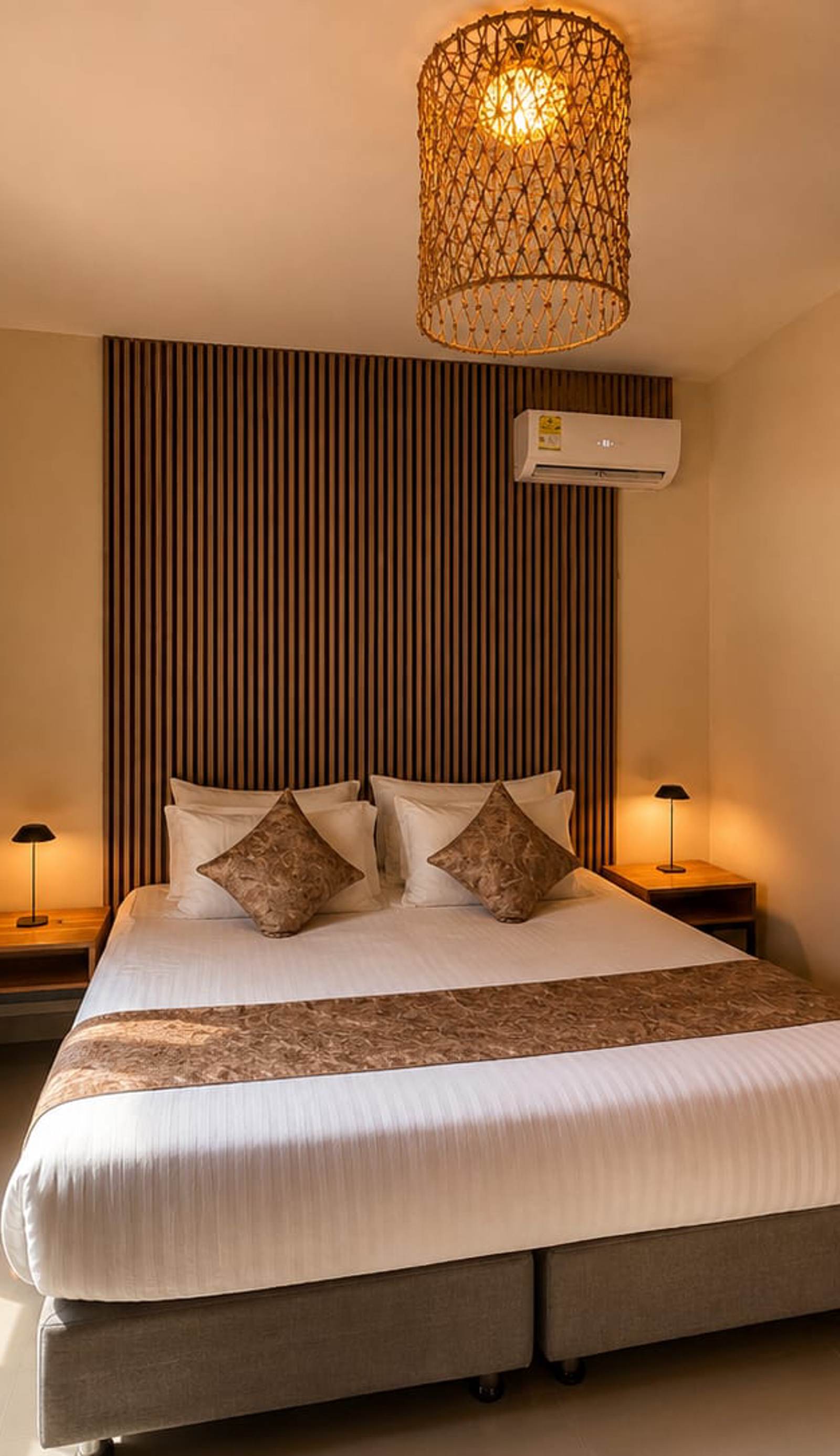 Ethnic Thematic Hotel