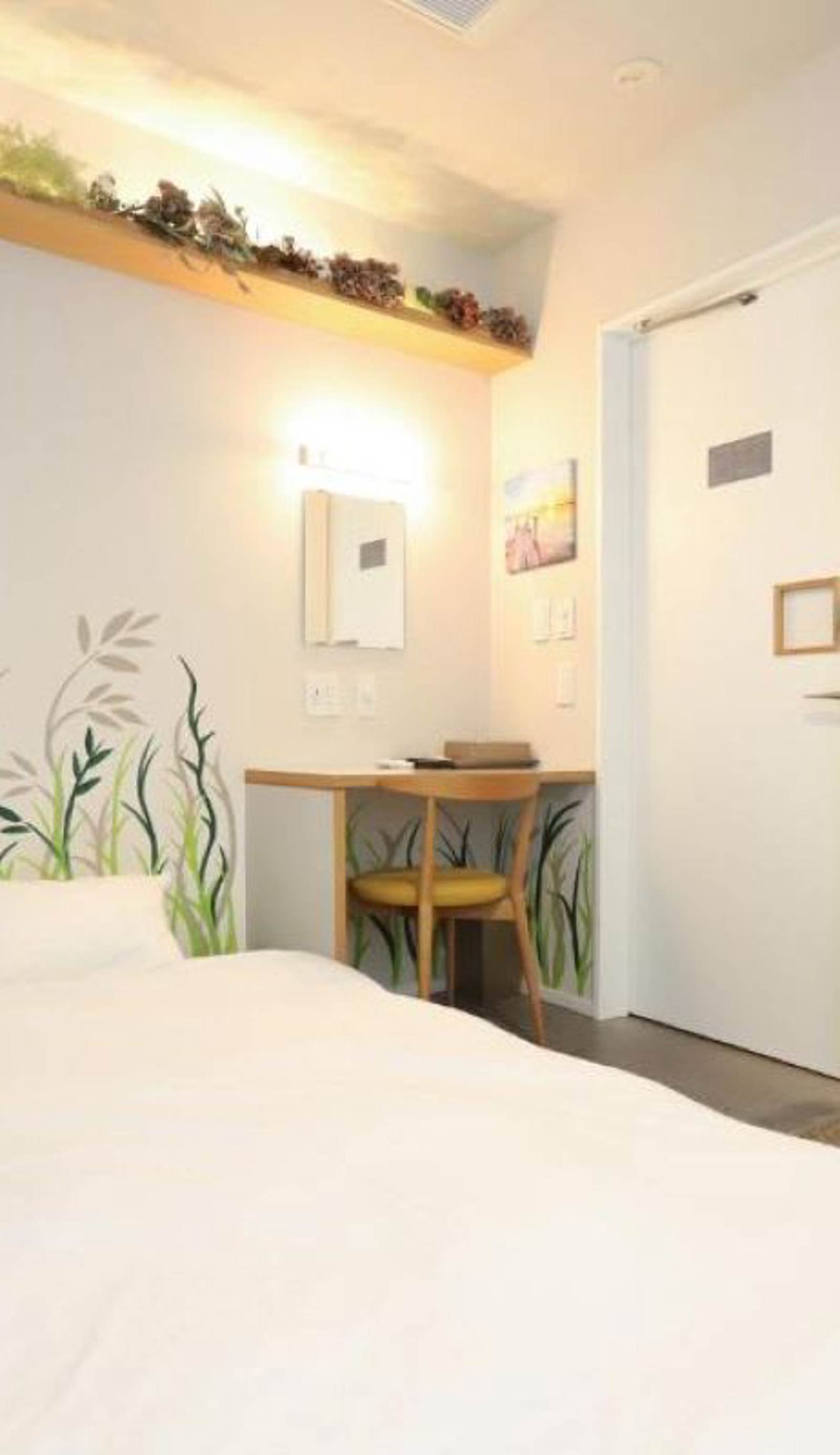E10HOSTEL