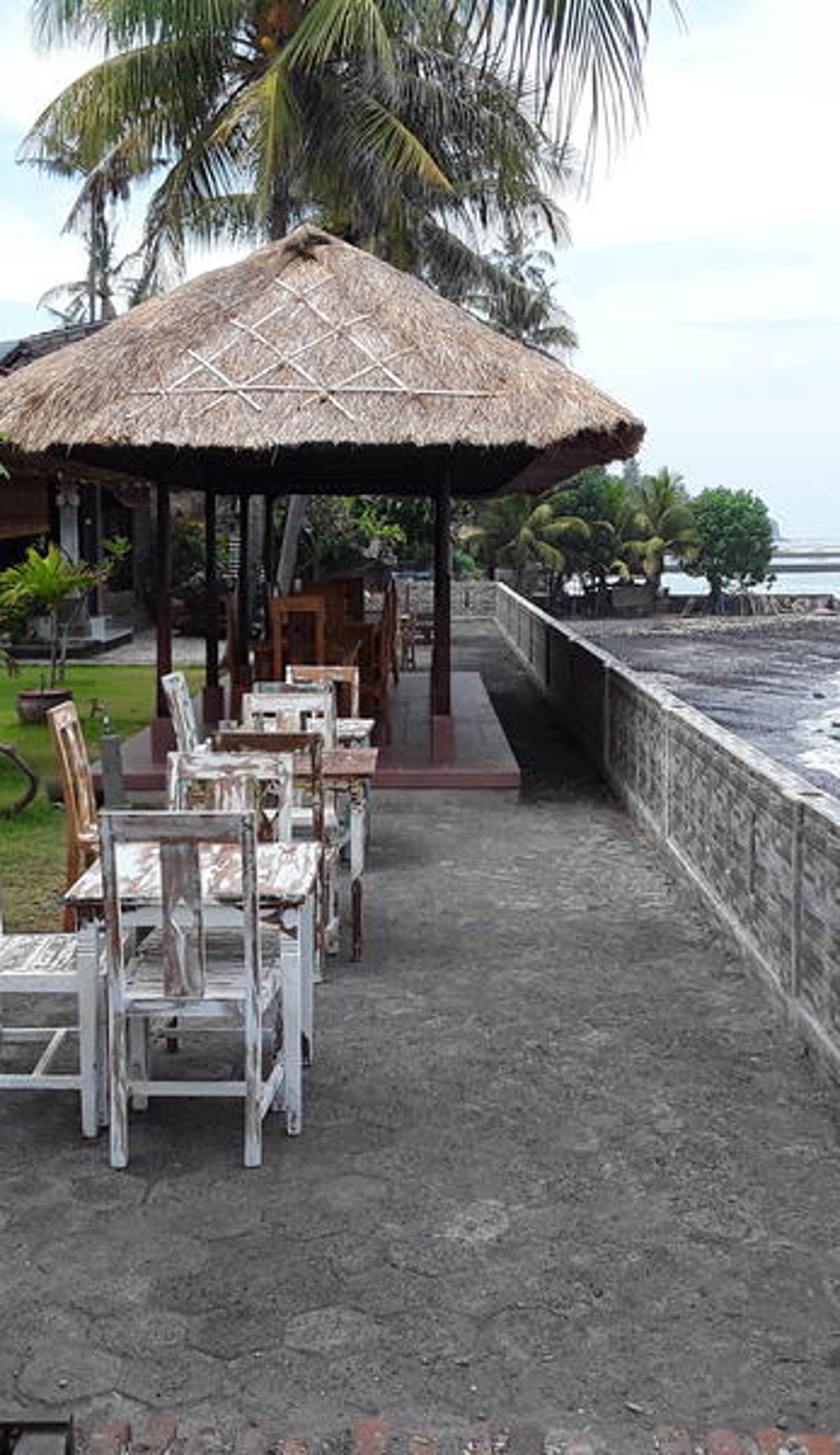 Temple Cafe & Seaside Cottages
