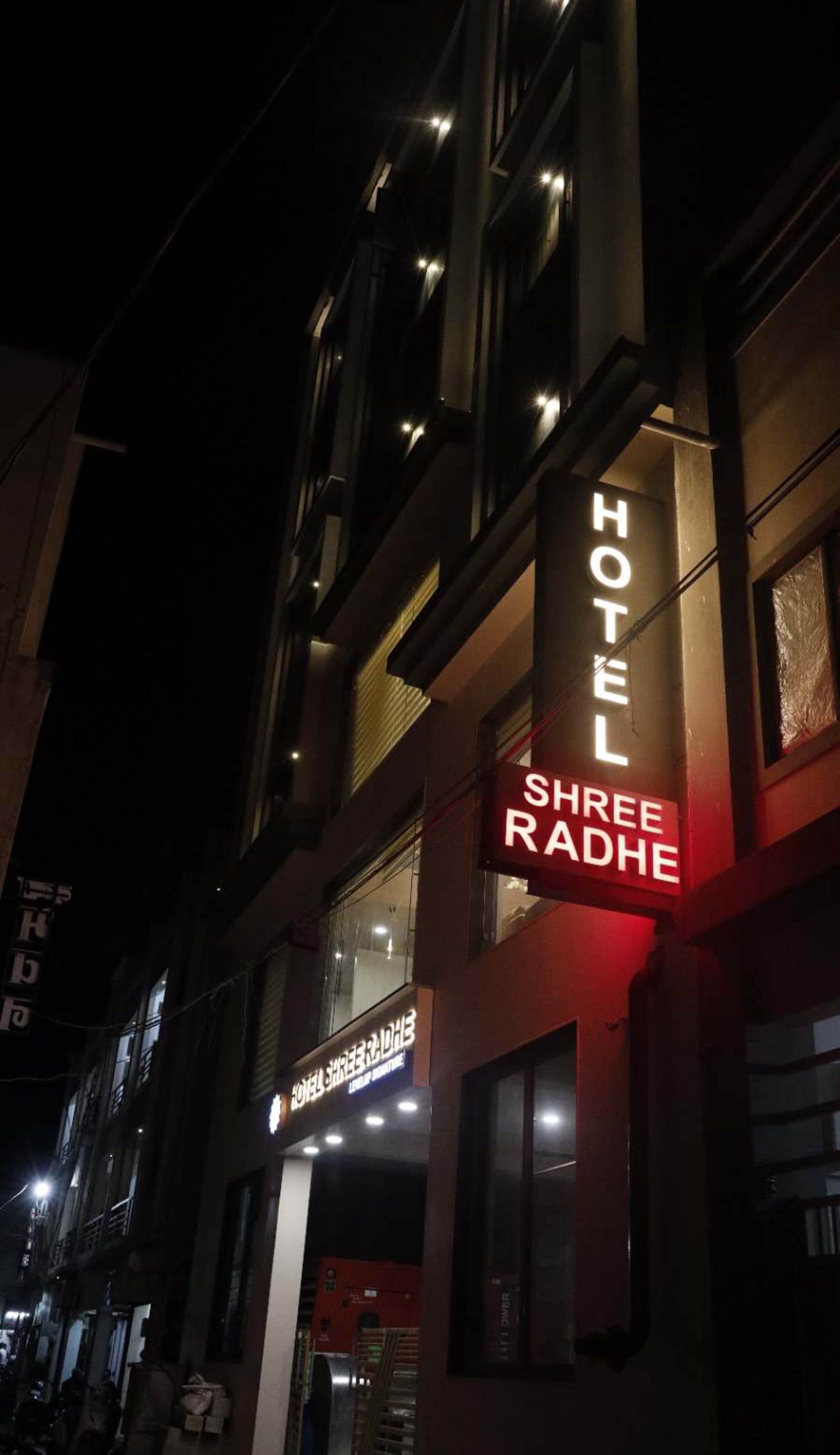 Hotel Shri Radhey