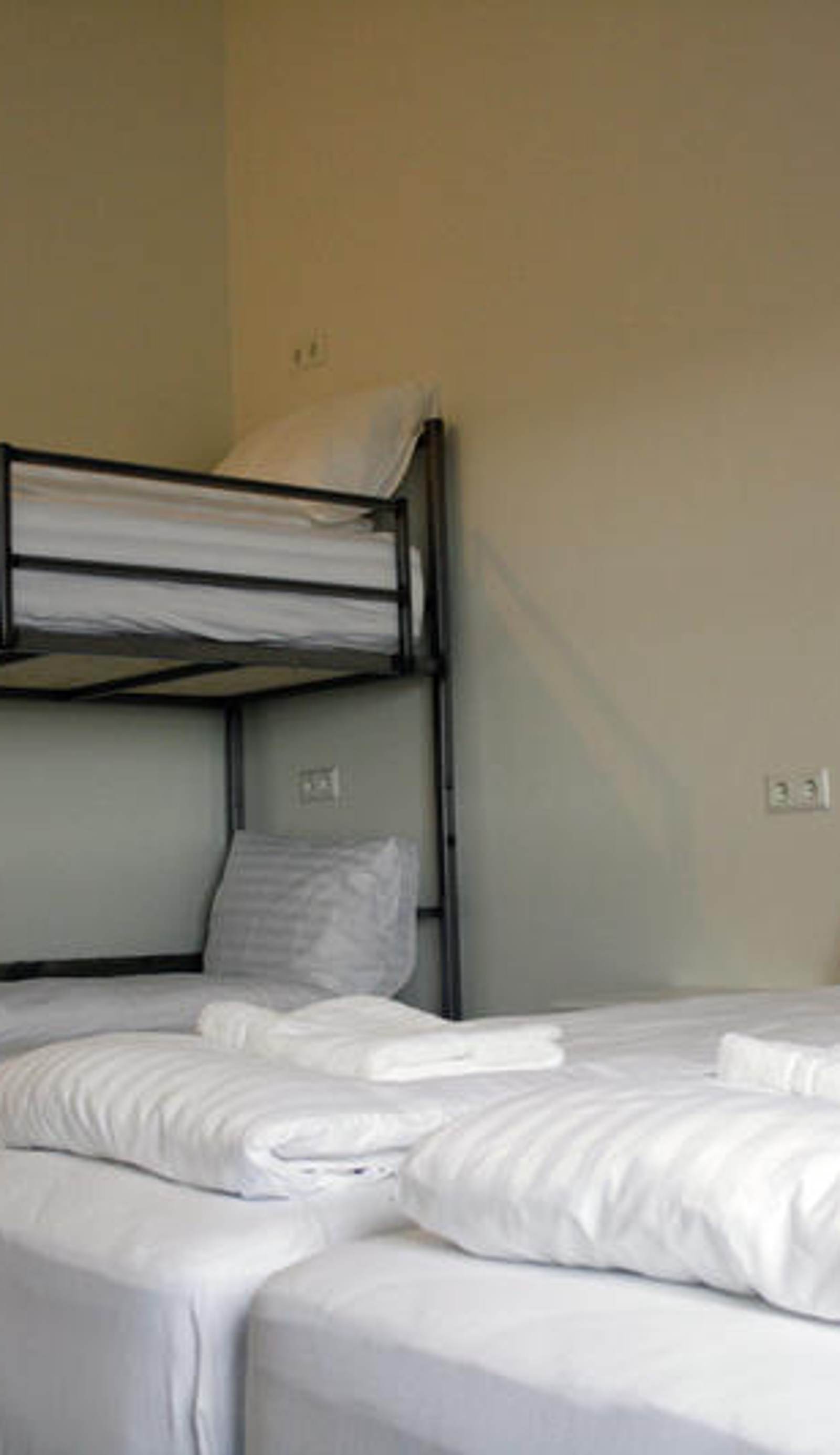 Havarí Hostel