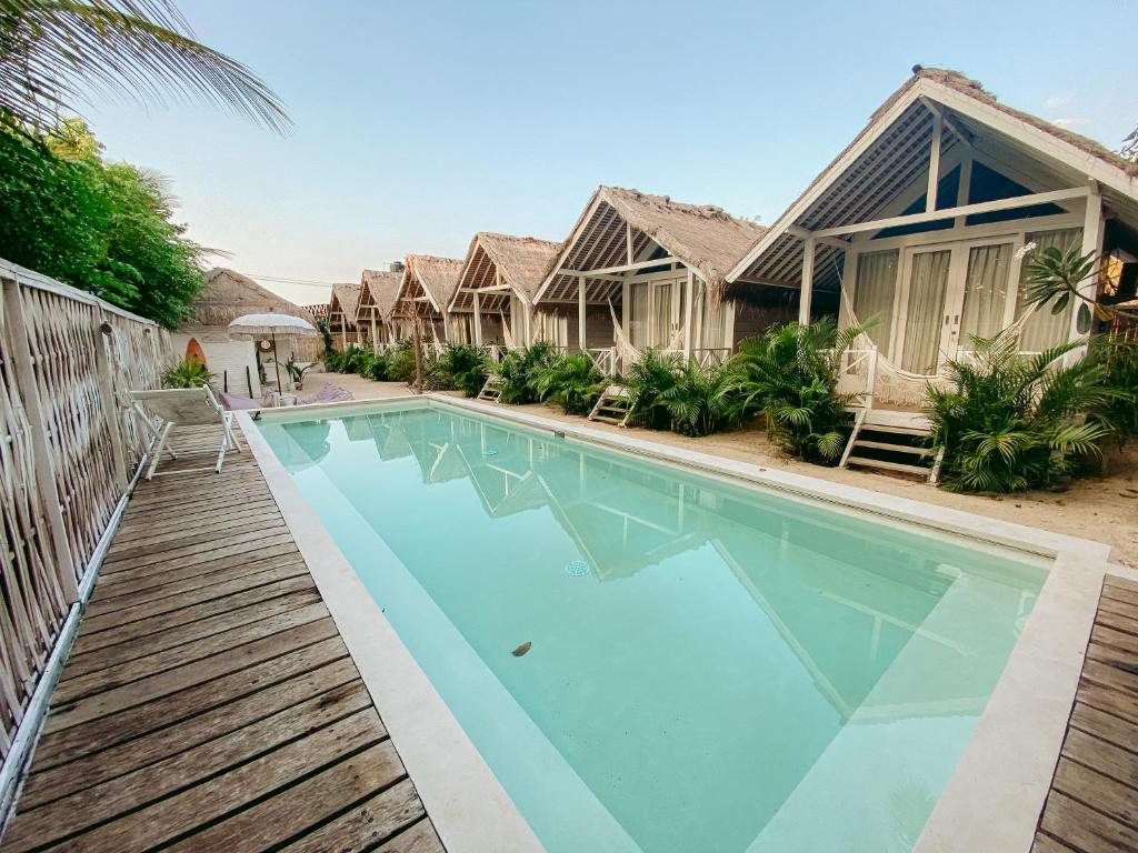 Love Coconut Bungalow