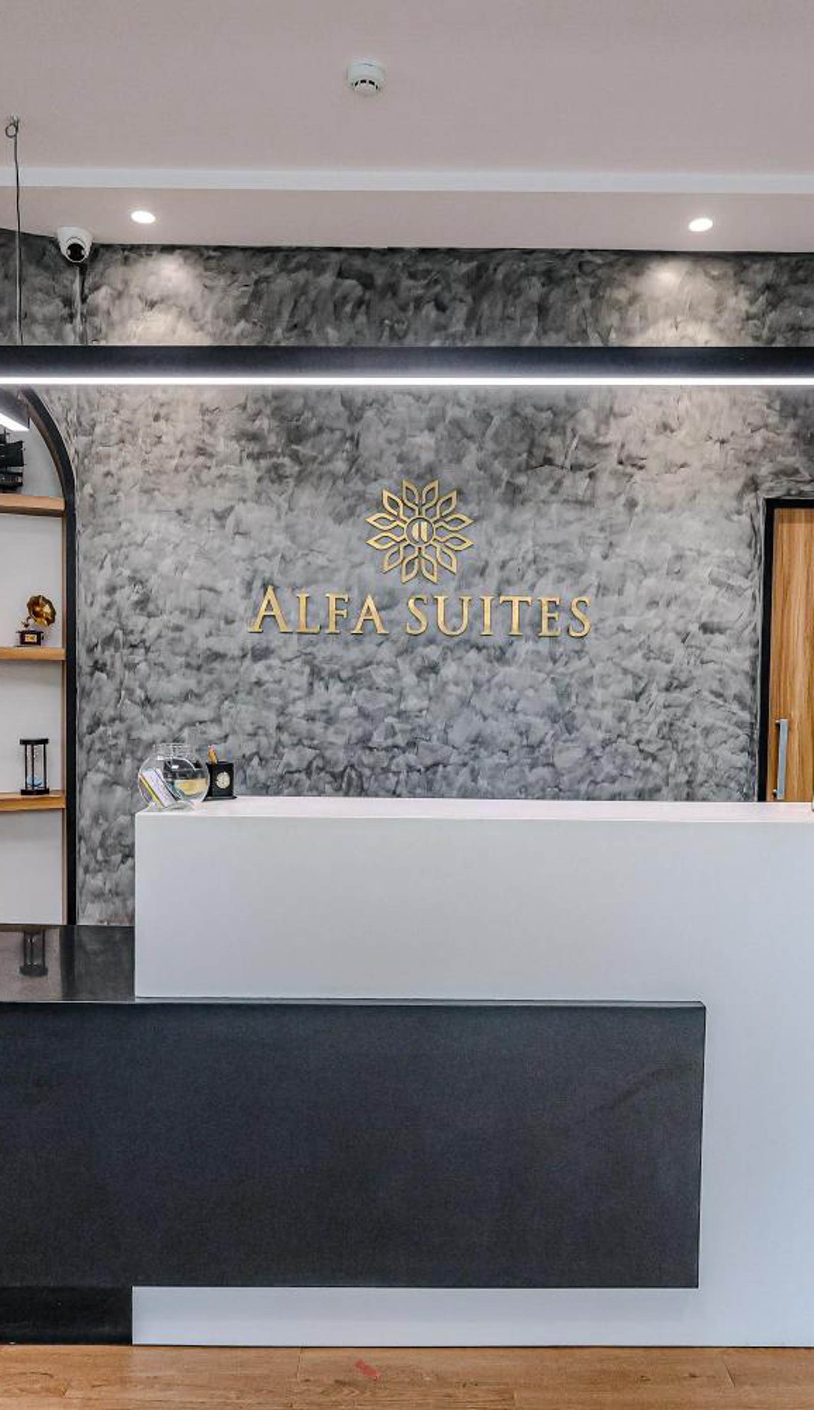 Hotel Alfa Suites