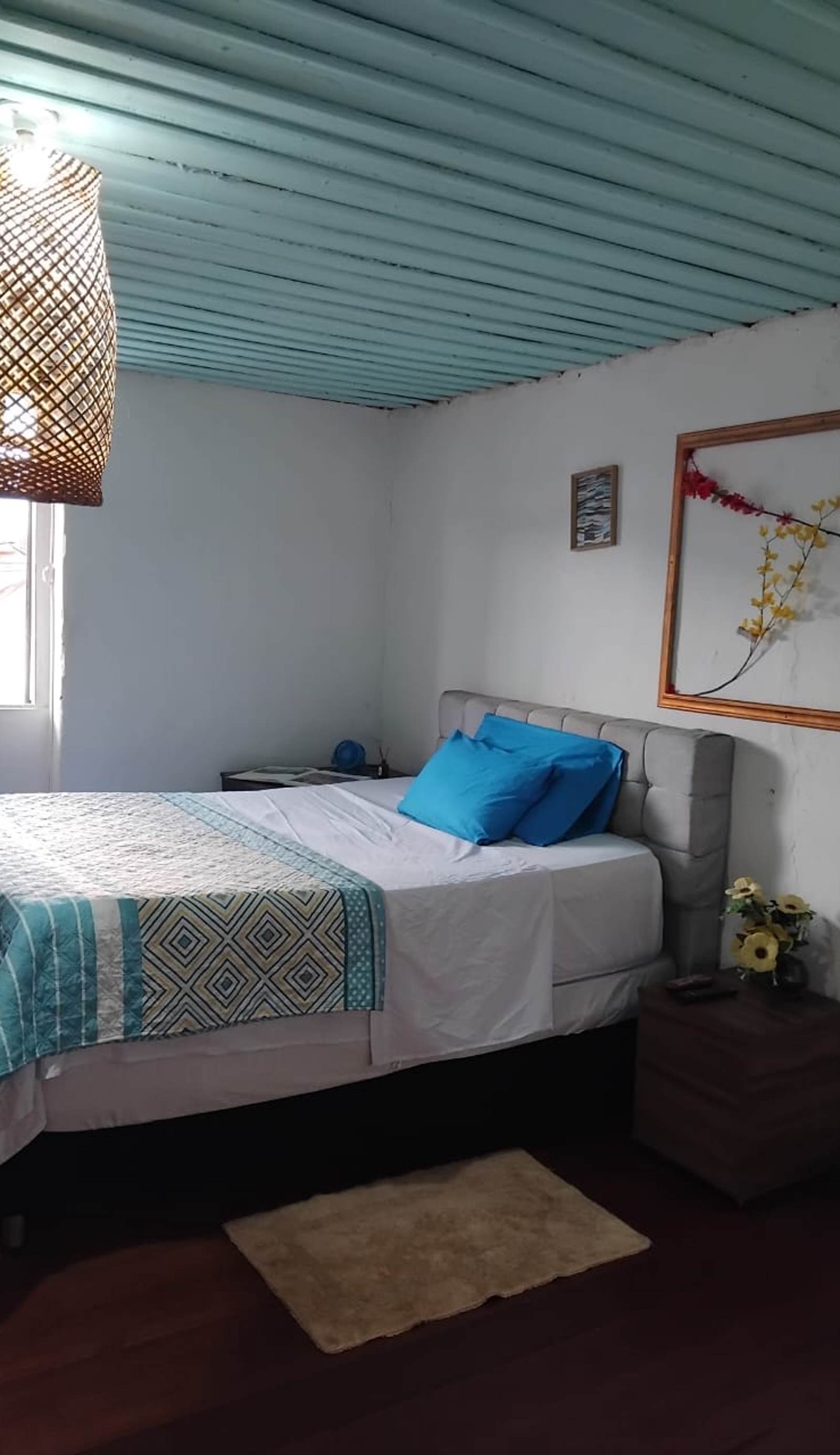 Casa Retro Acacias Hostel