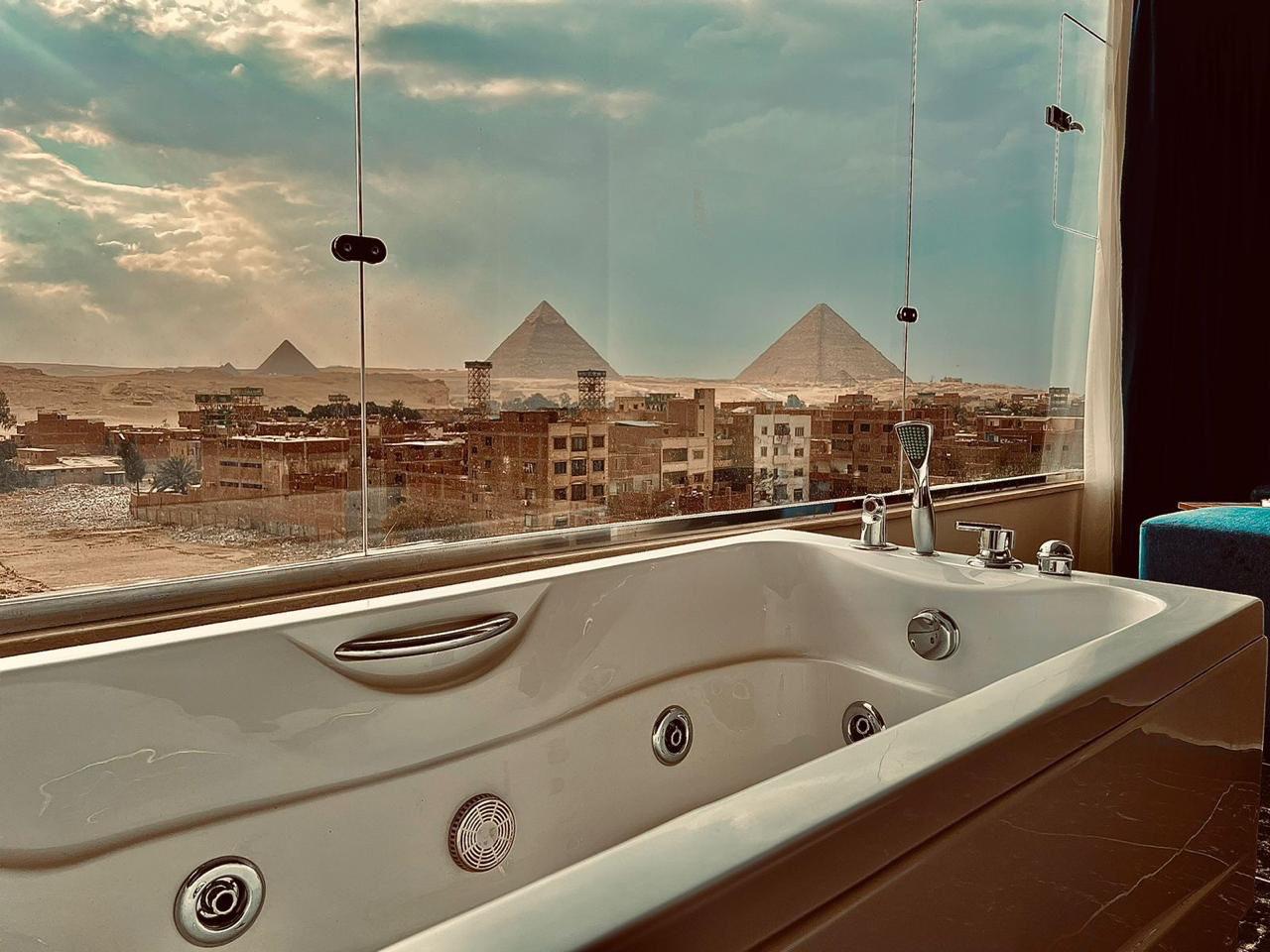 Pharaonic Pyramids Inn