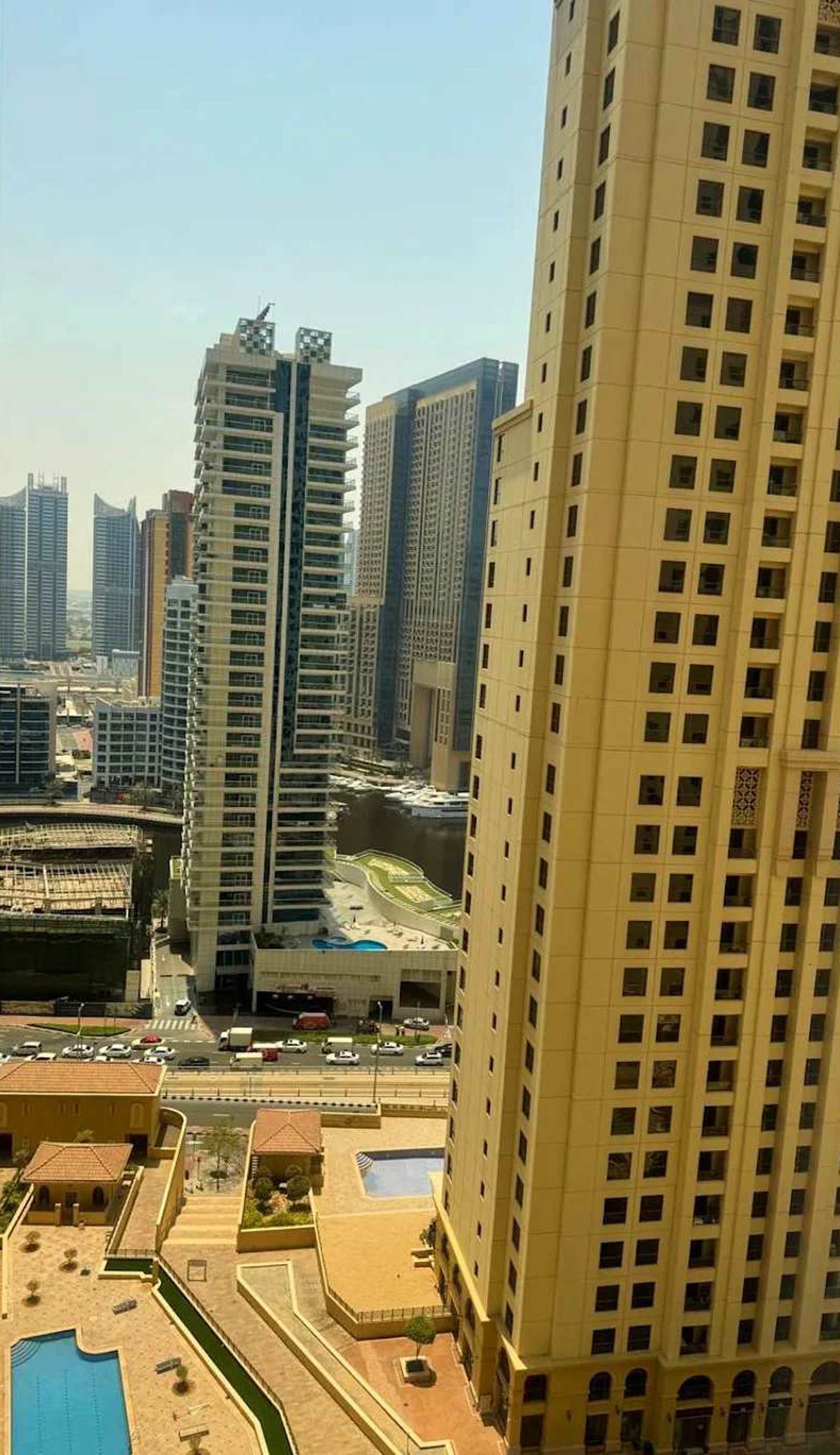 Dubai Short Stay Vacation Homes Rental Room