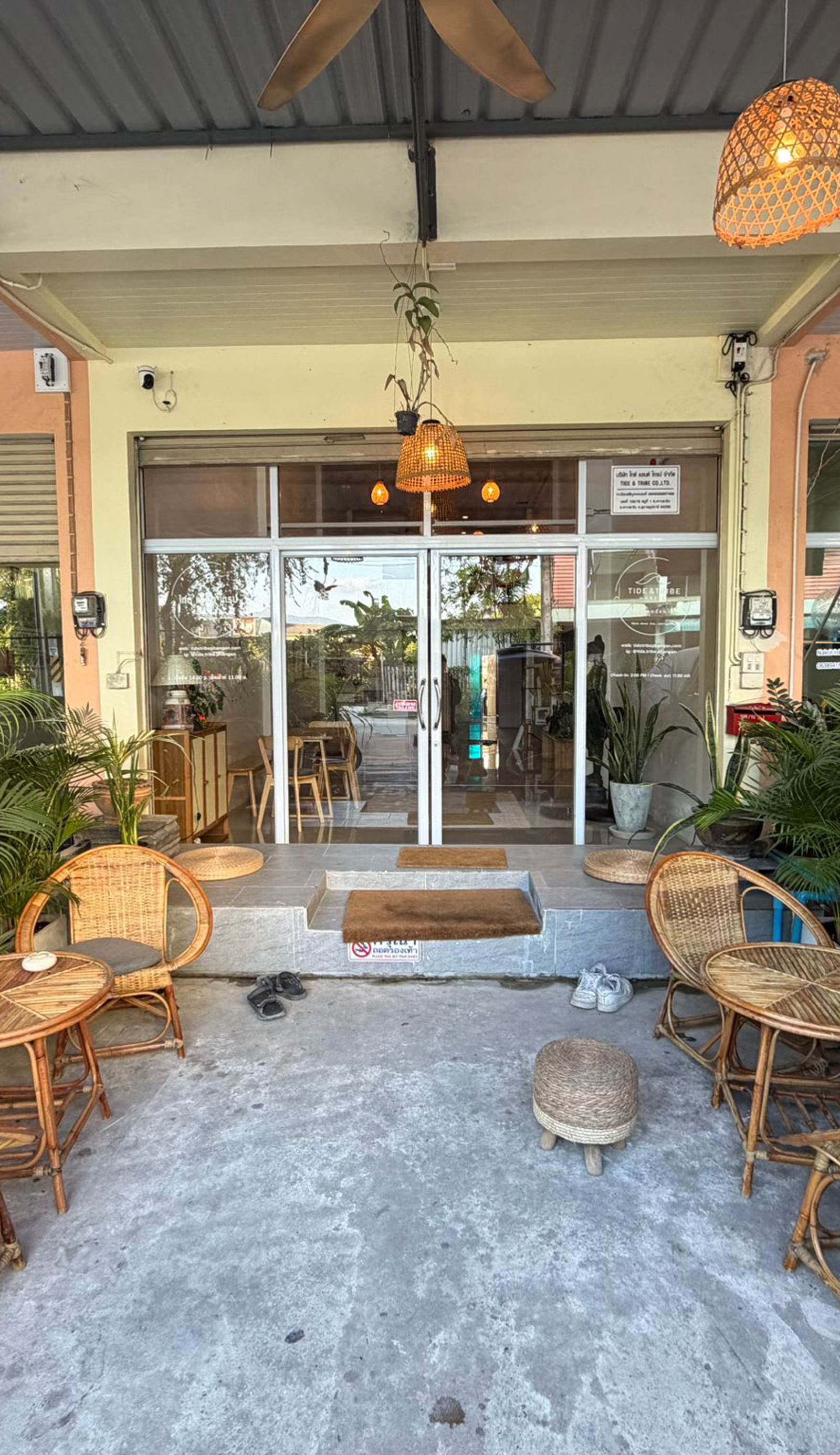 TIDE & TRIBE HOSTEL PHANGAN