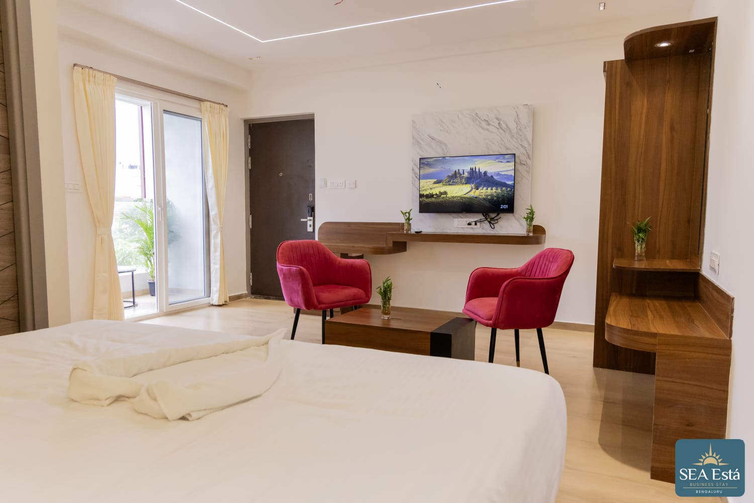 SEA Esta - Business Stay