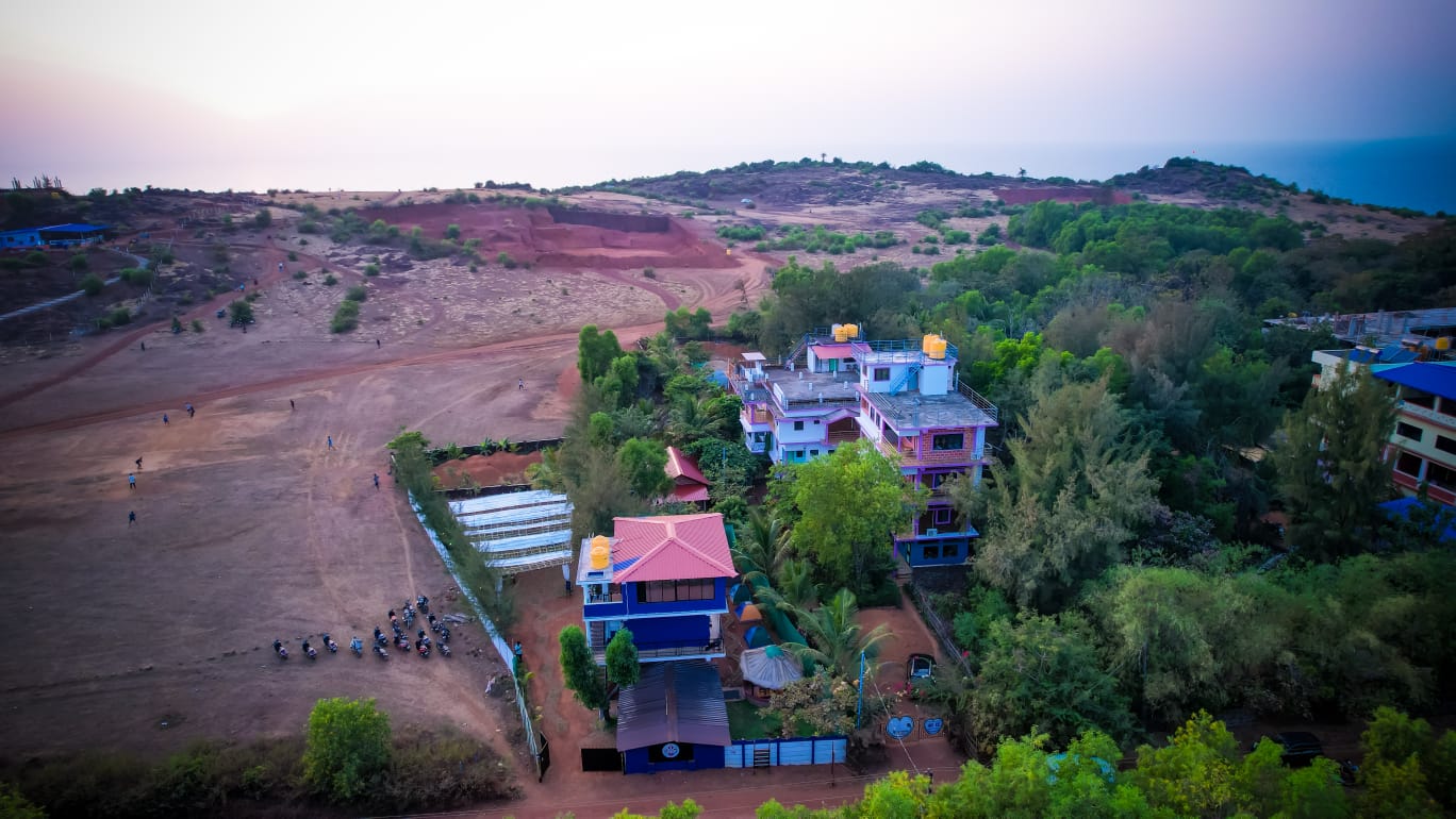 Marine Uana Cafe and Dorm Gokarna