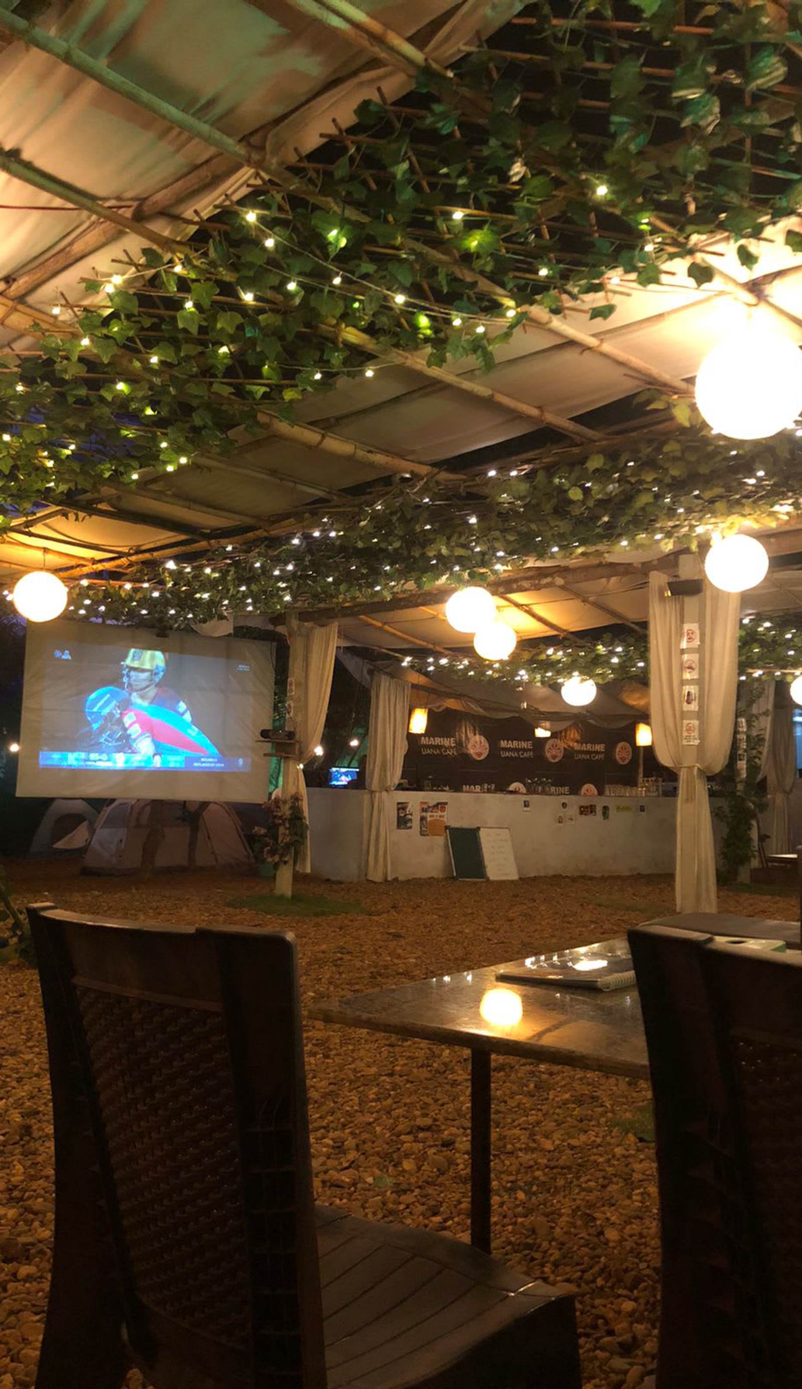 Marine Uana Cafe and Dorm Gokarna