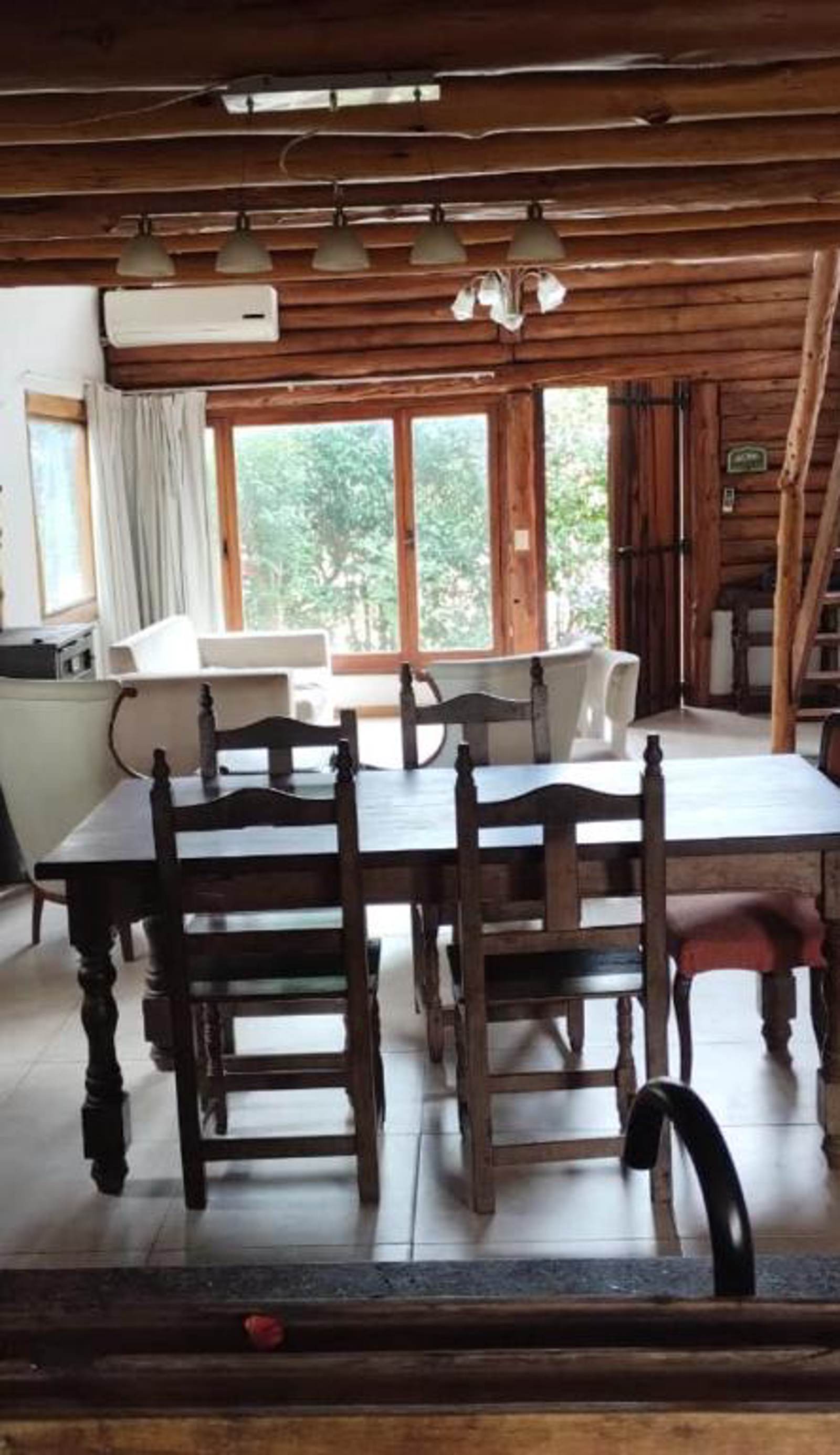 Hostel Llahuen