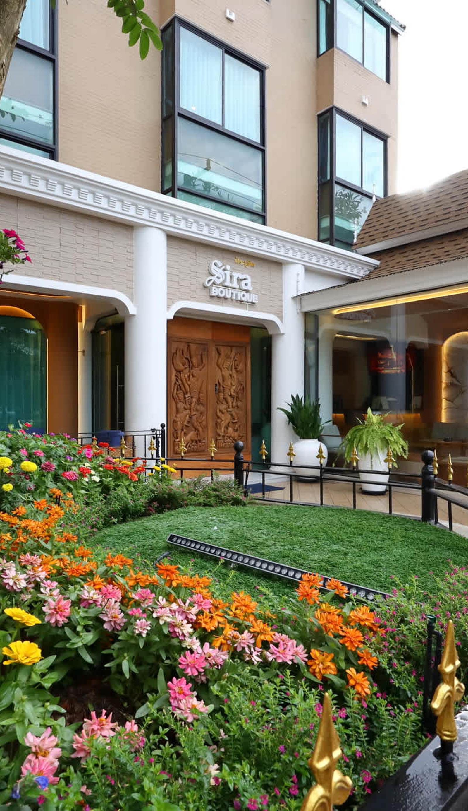 Sira Boutique
