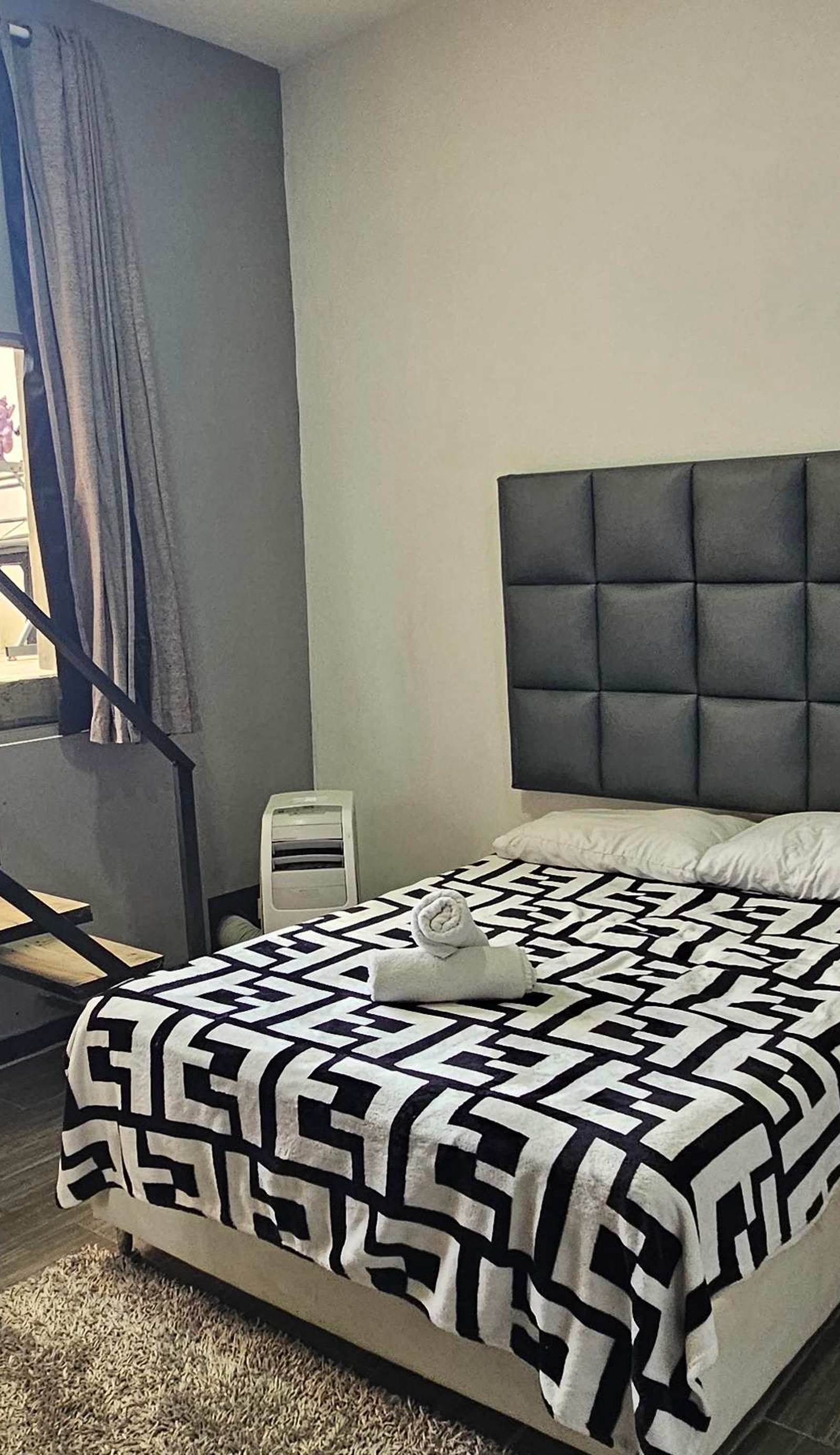 Icon Suites