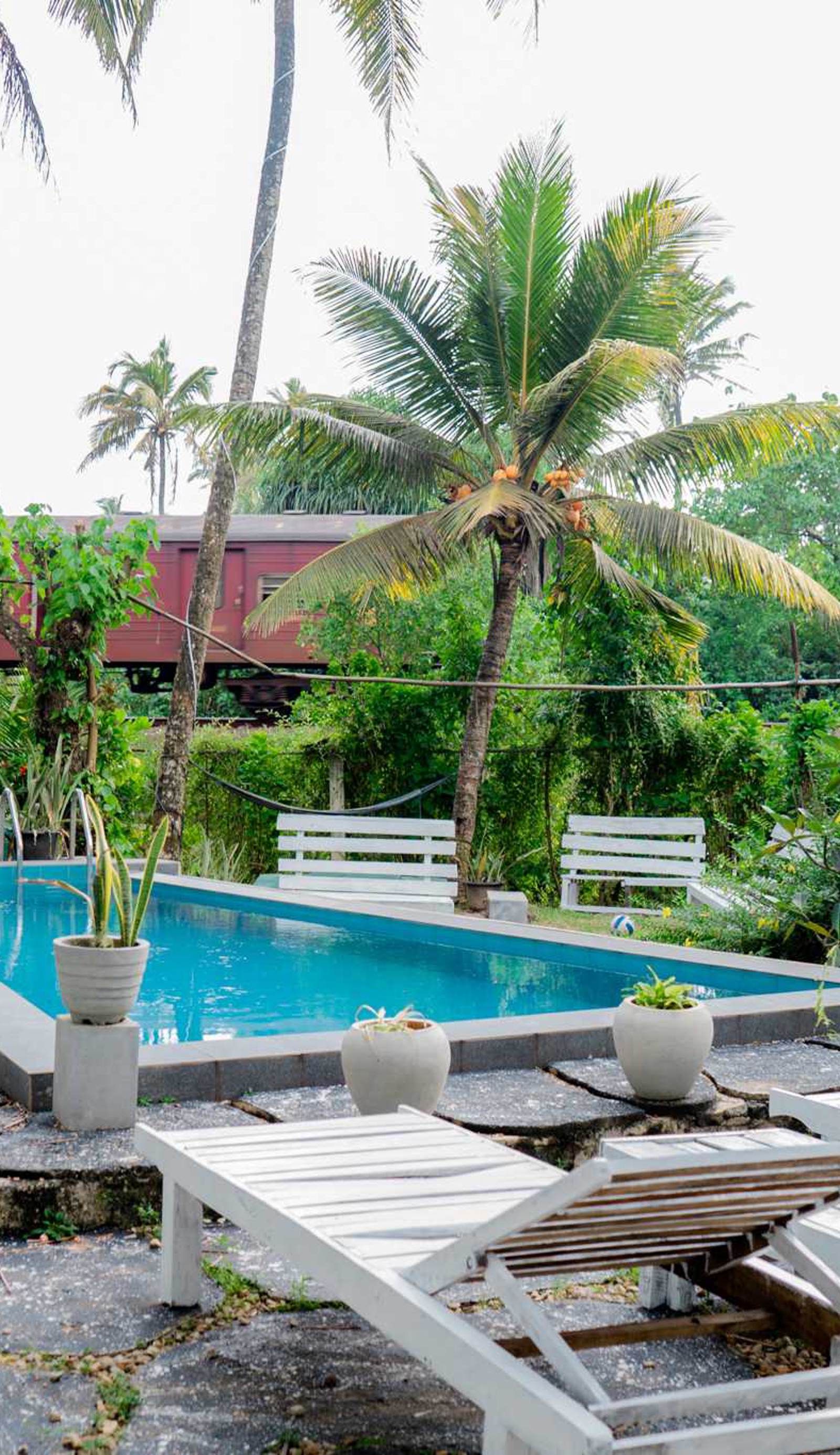 Asanka Surf House & Resturant