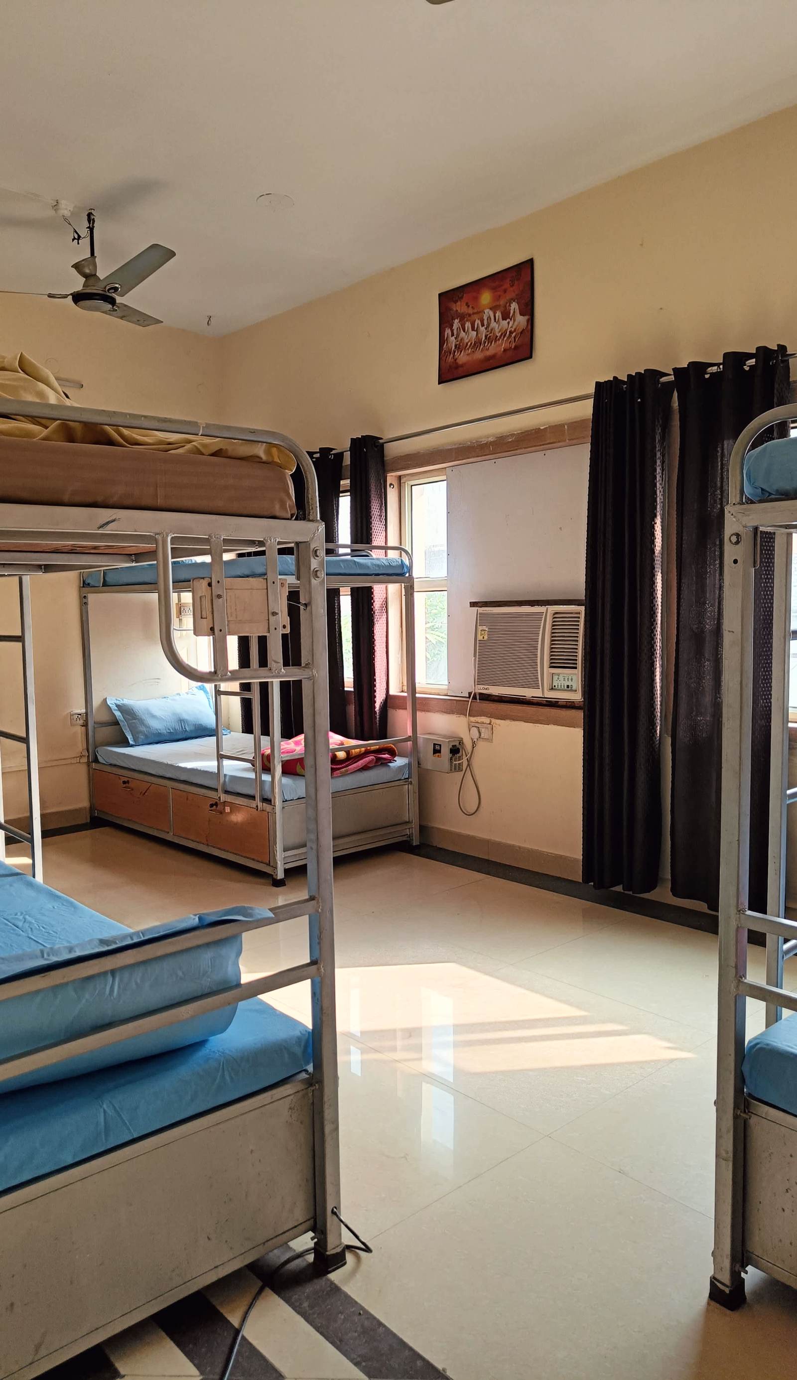 The Mystery Hostel - Rooms & Dorms