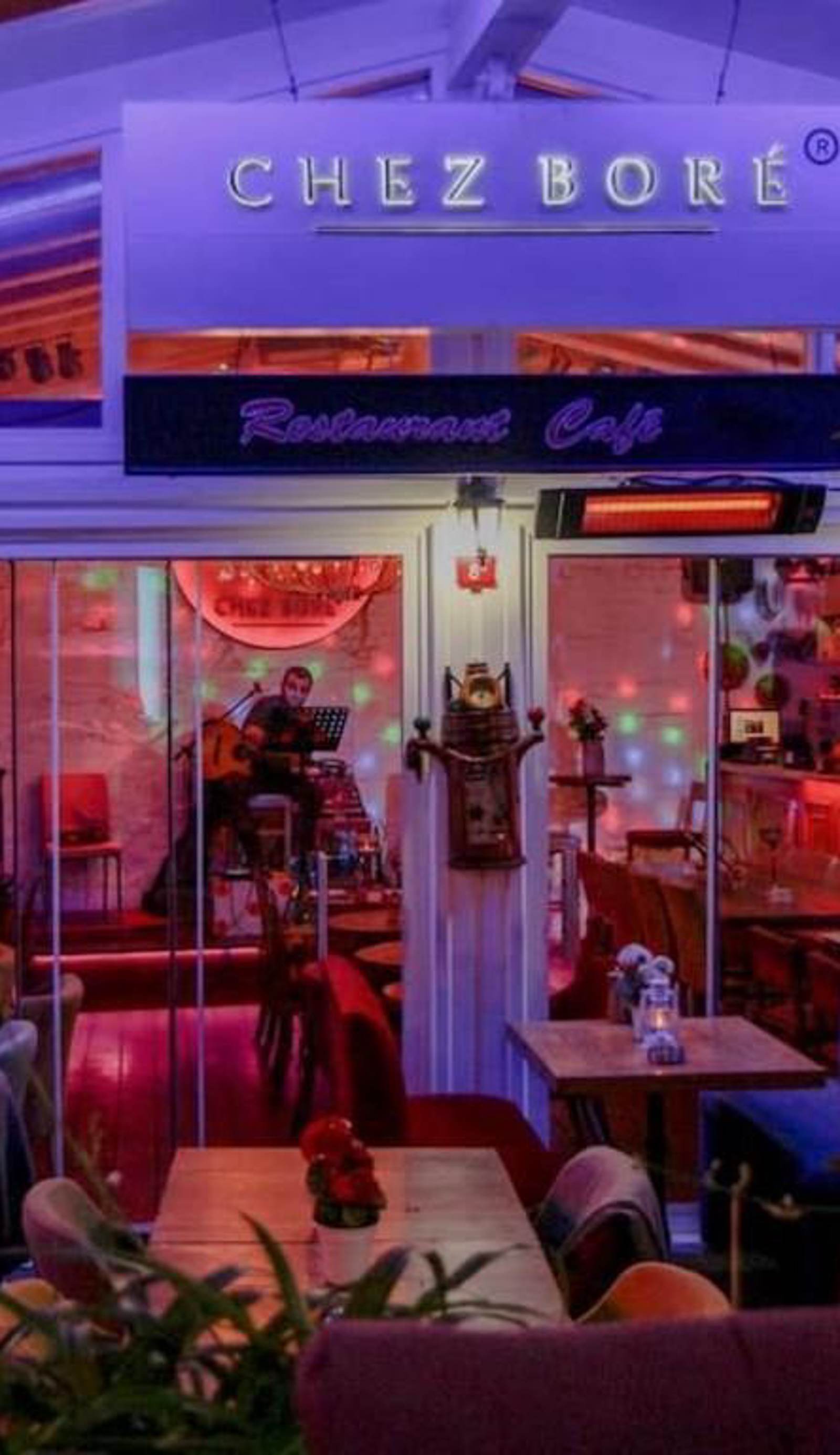 Chez Bore