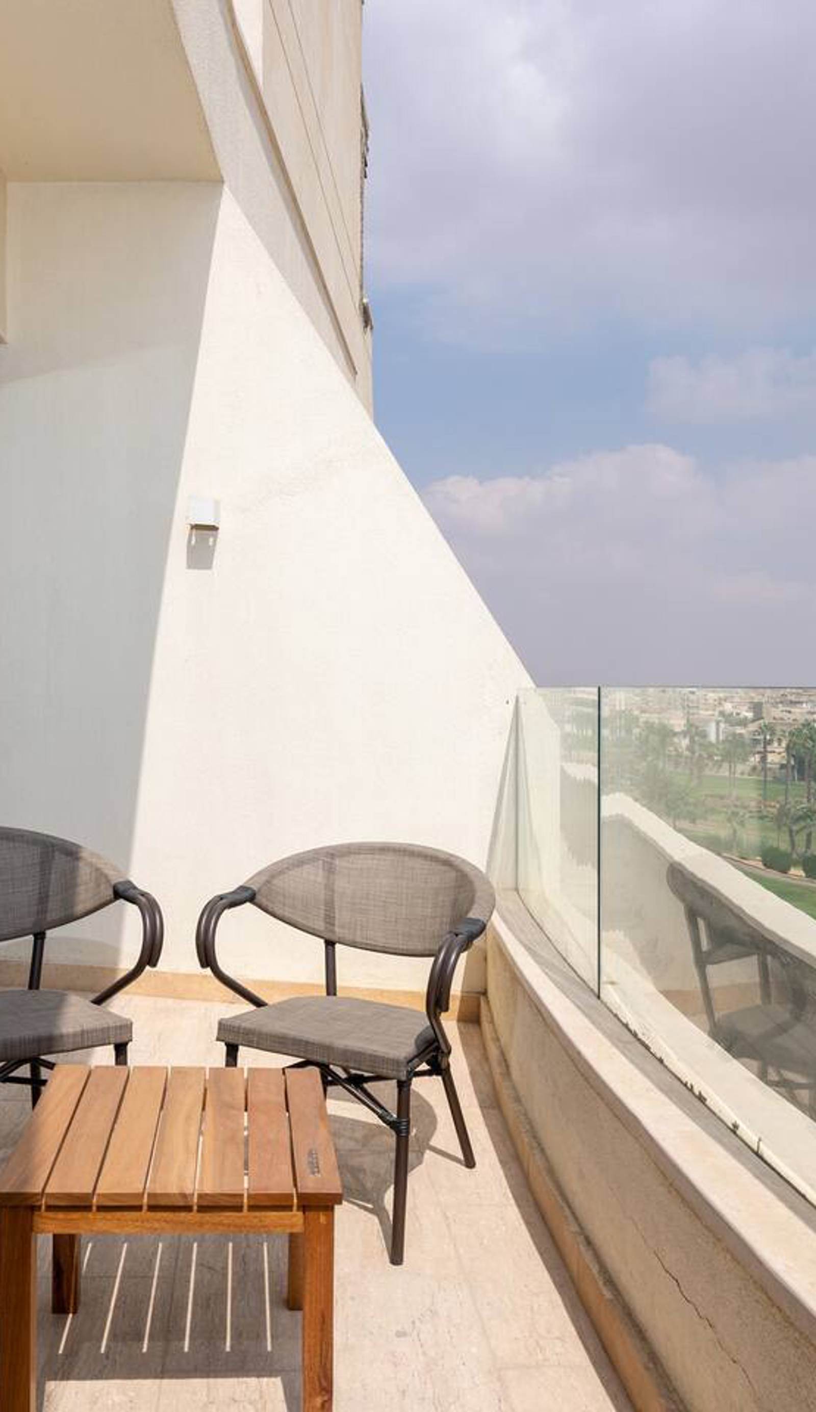 Mirage Residence 2Bedroom's at Golf View