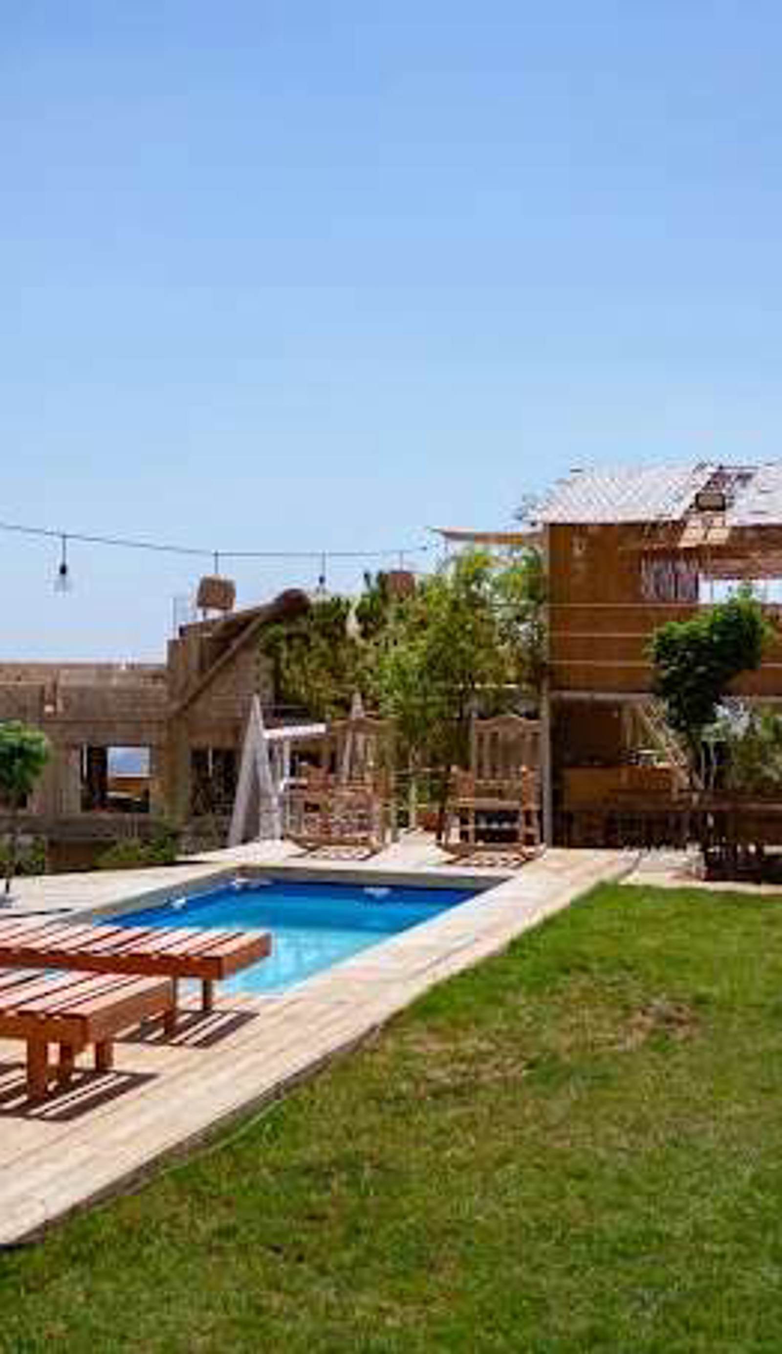 Vibes Guest House and Venue