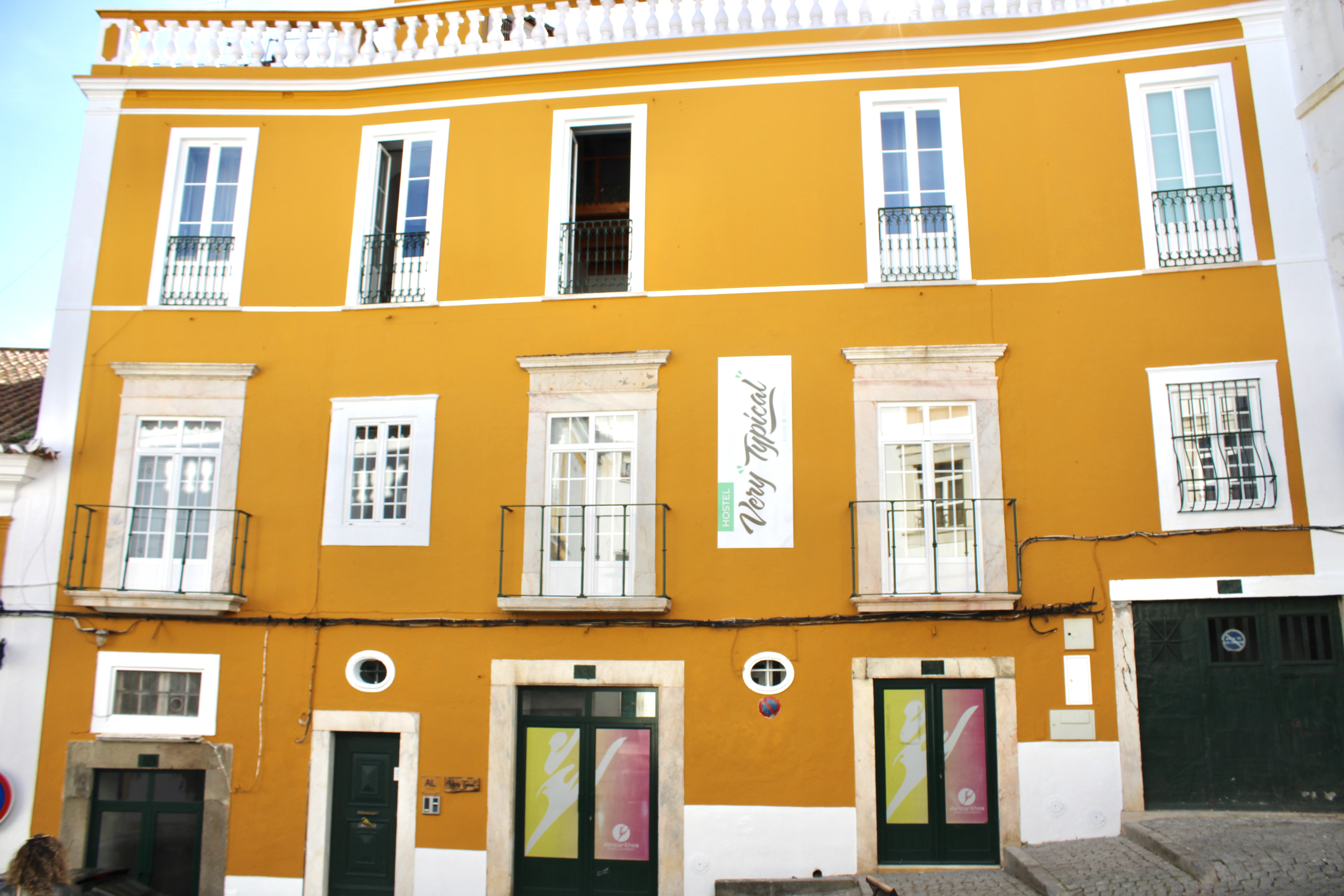 Very Typical Hostel - Alojamento Local