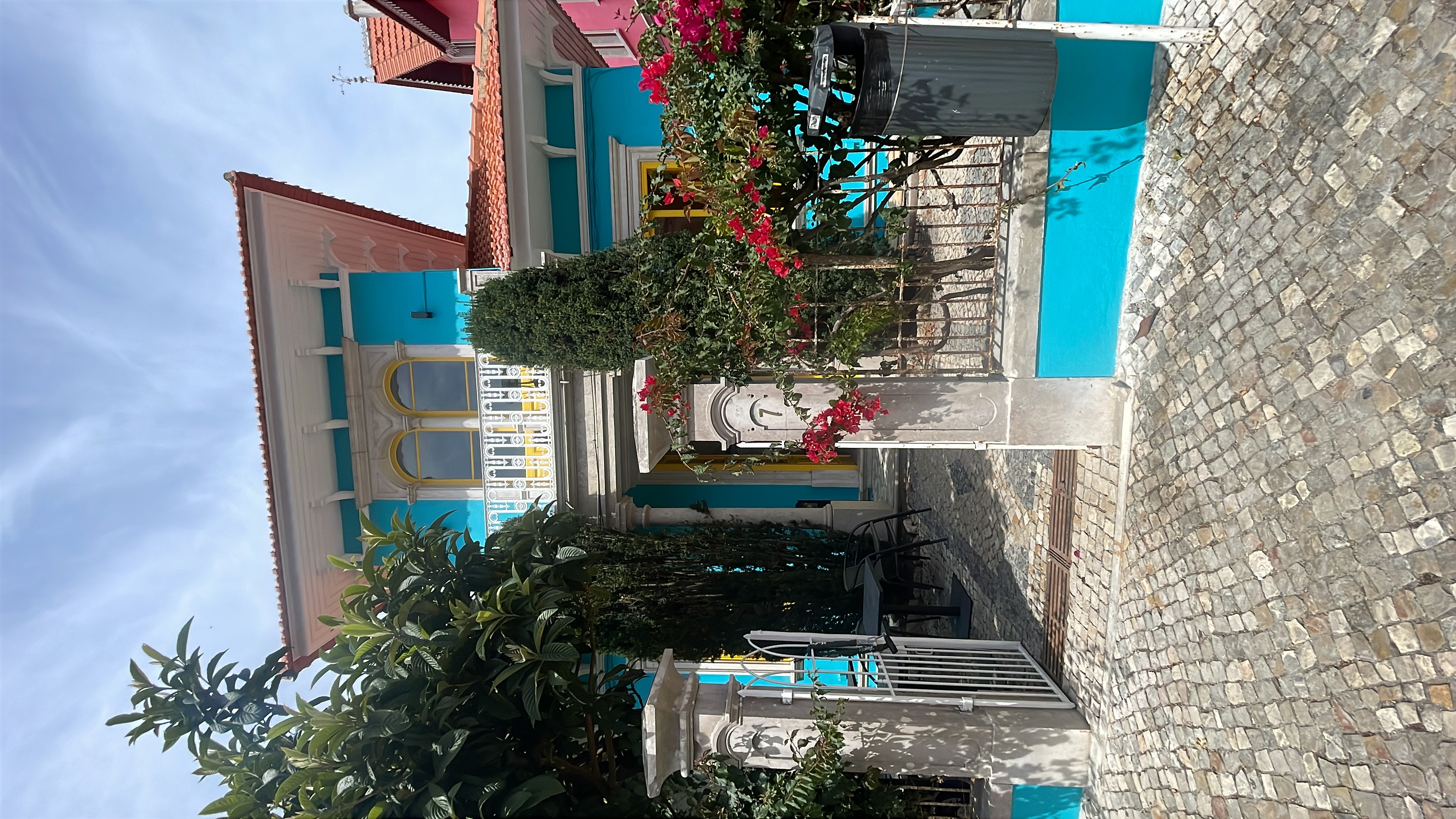 Happy Holiday Sintra