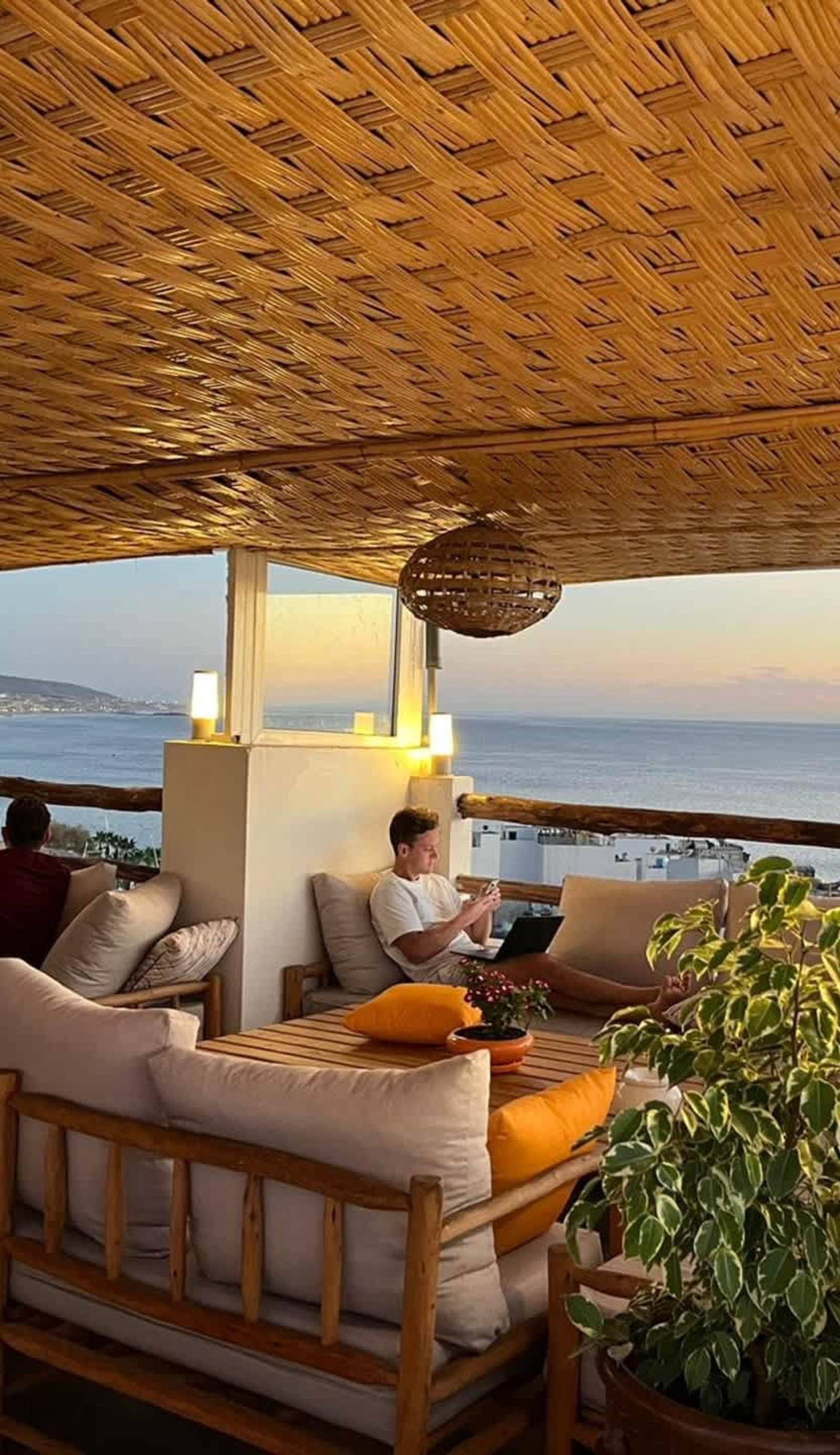 BigBlue Surf Experience Hostel