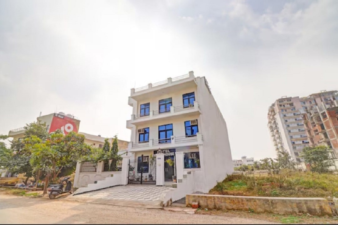 Hotel Olive Tree Dormitory